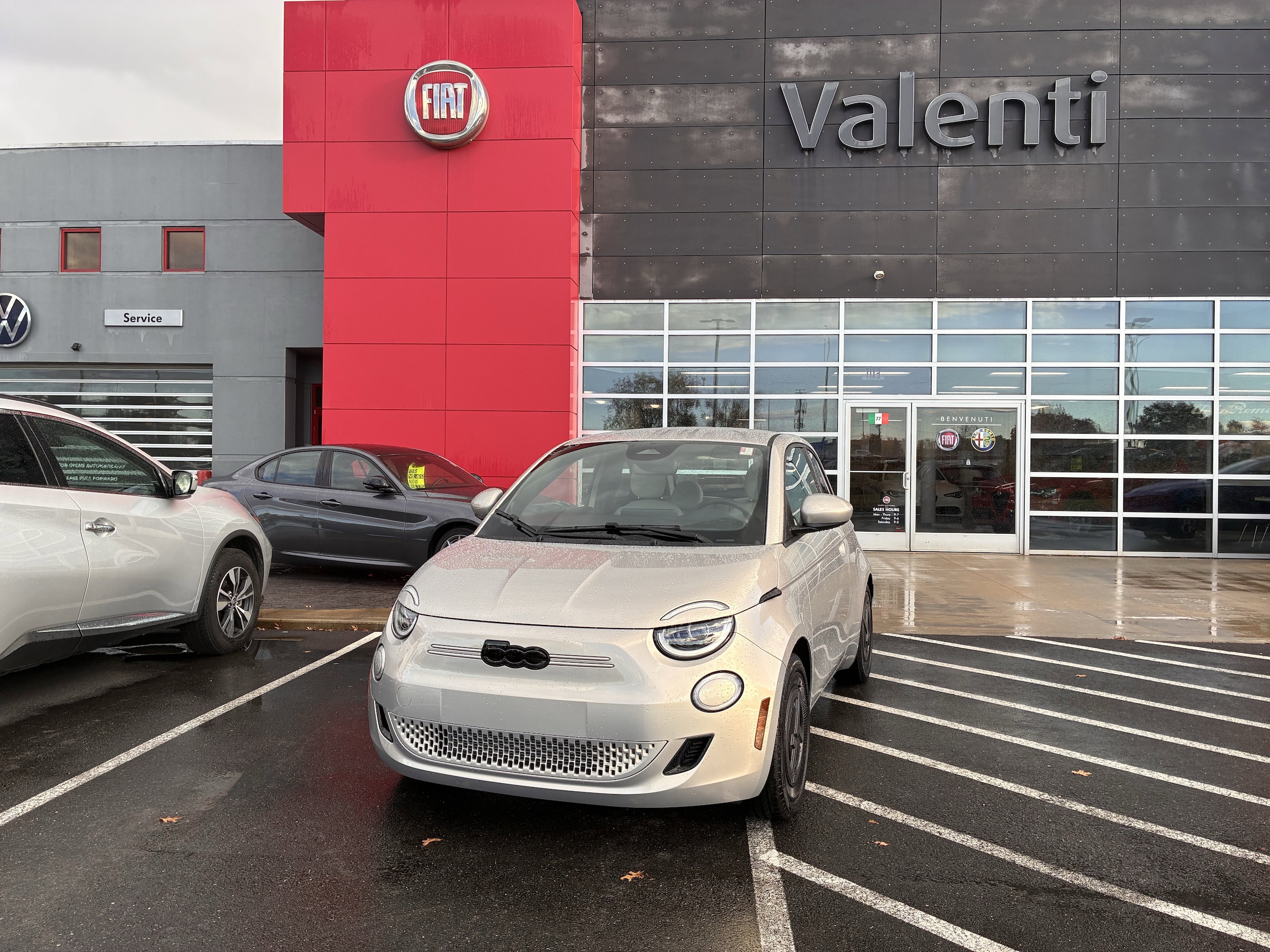 2025 FIAT 500e Base's photo