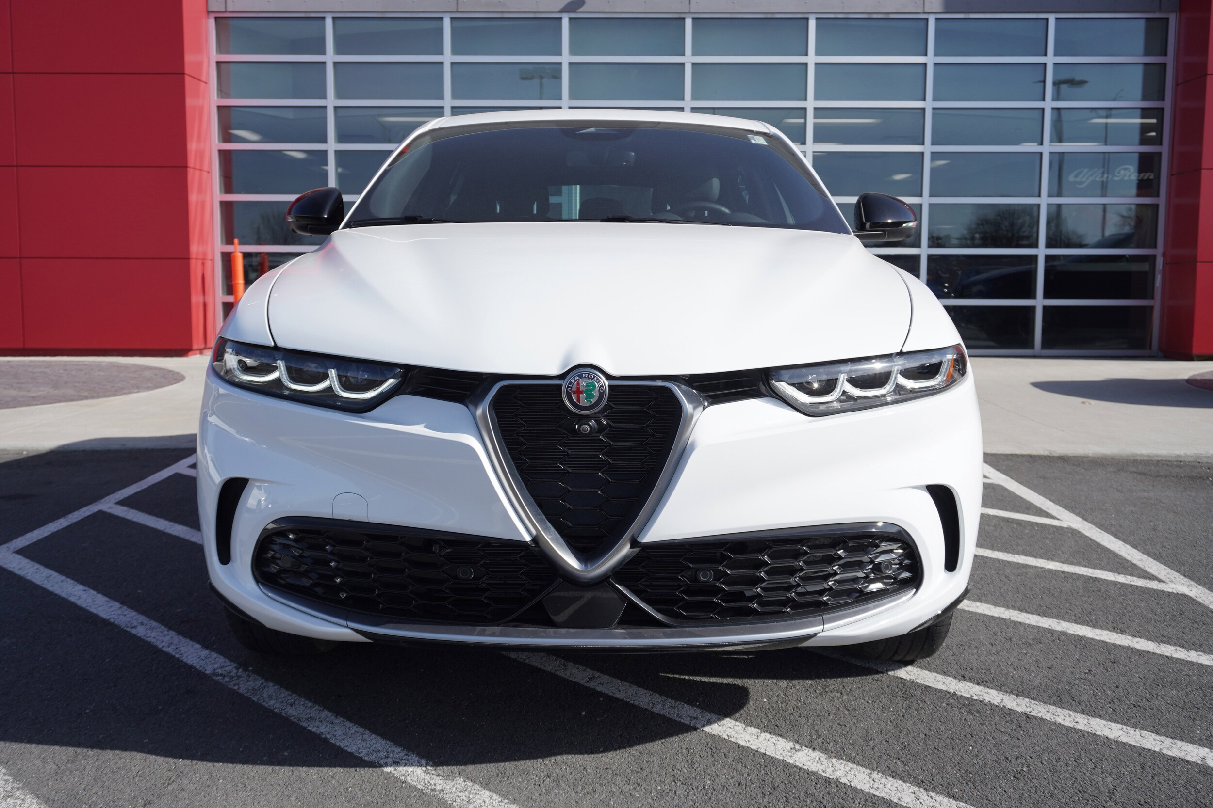 2024 Alfa Romeo Tonale Ti photo 3