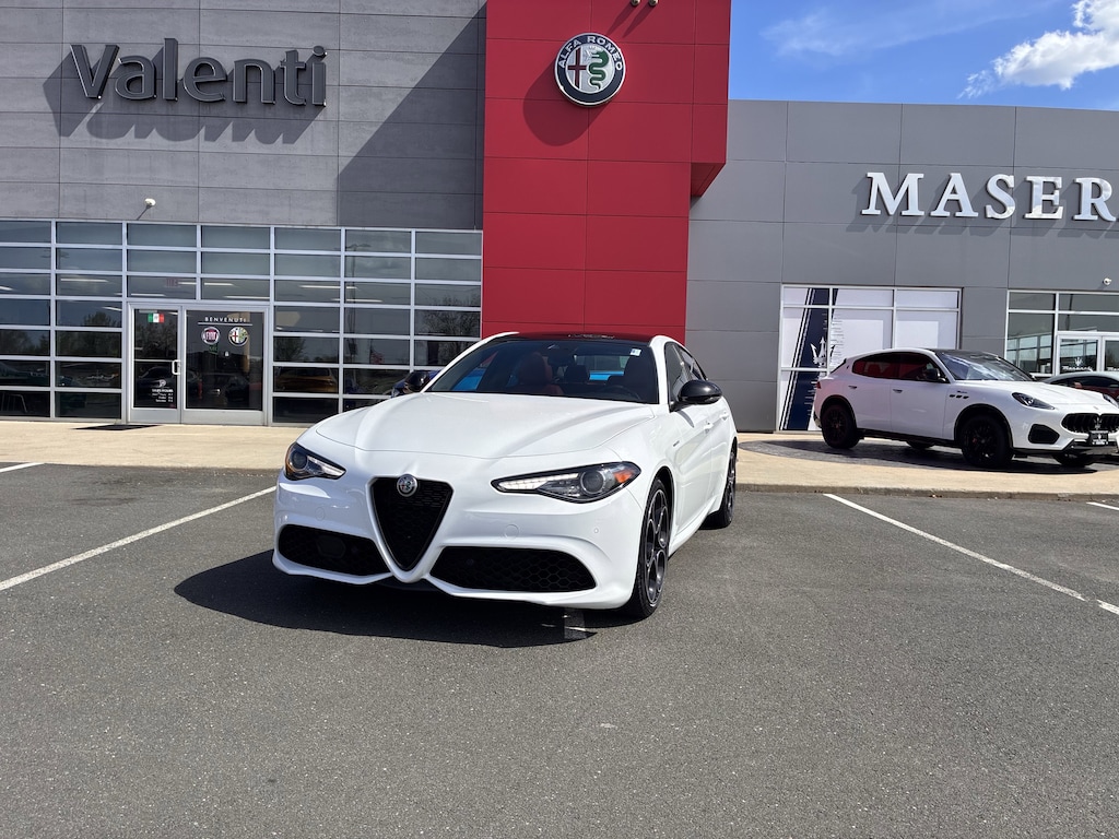 Used 2023 Alfa Romeo Giulia Veloce Veloce AWD