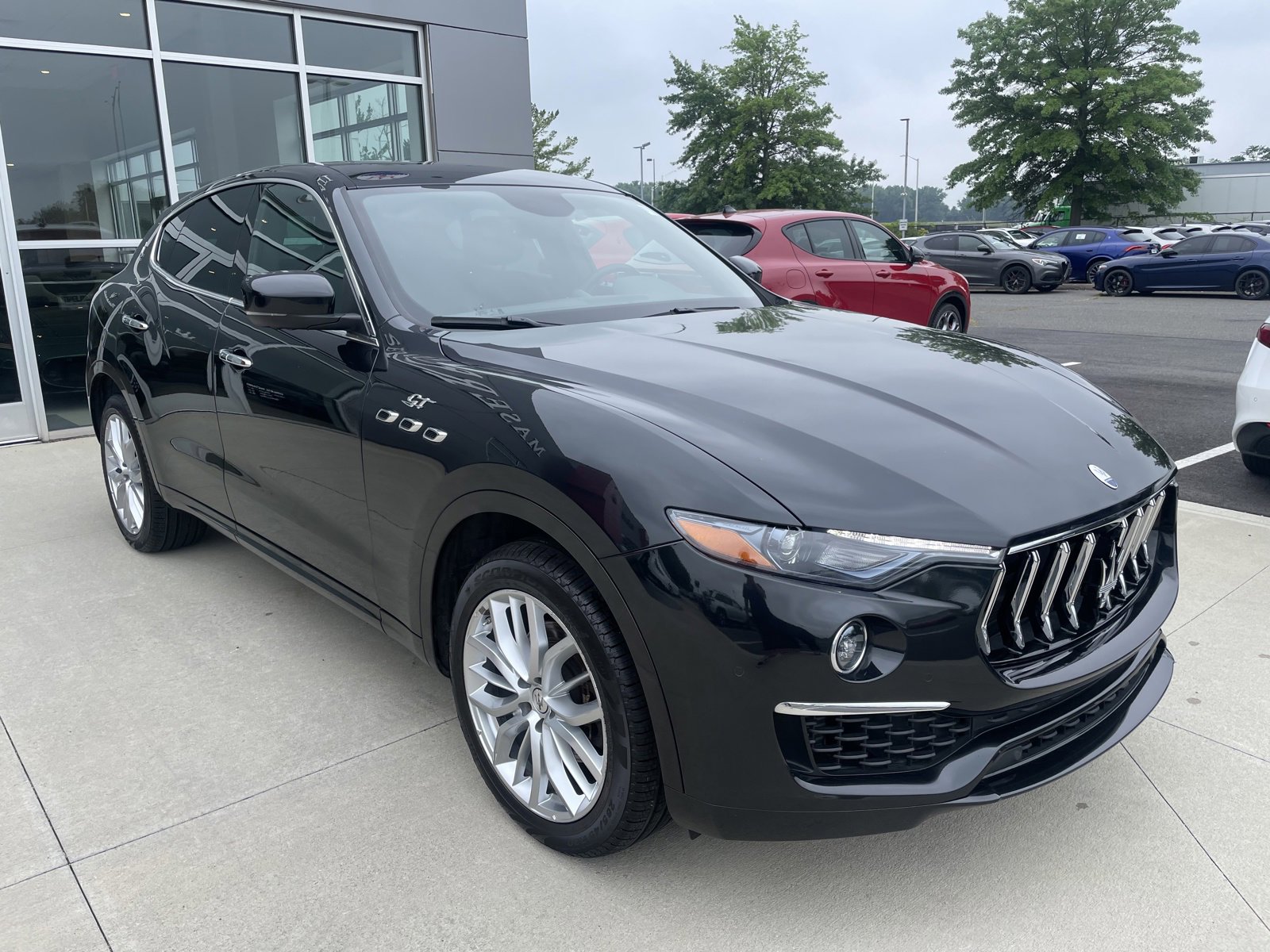 2022 Maserati Levante GT photo 3