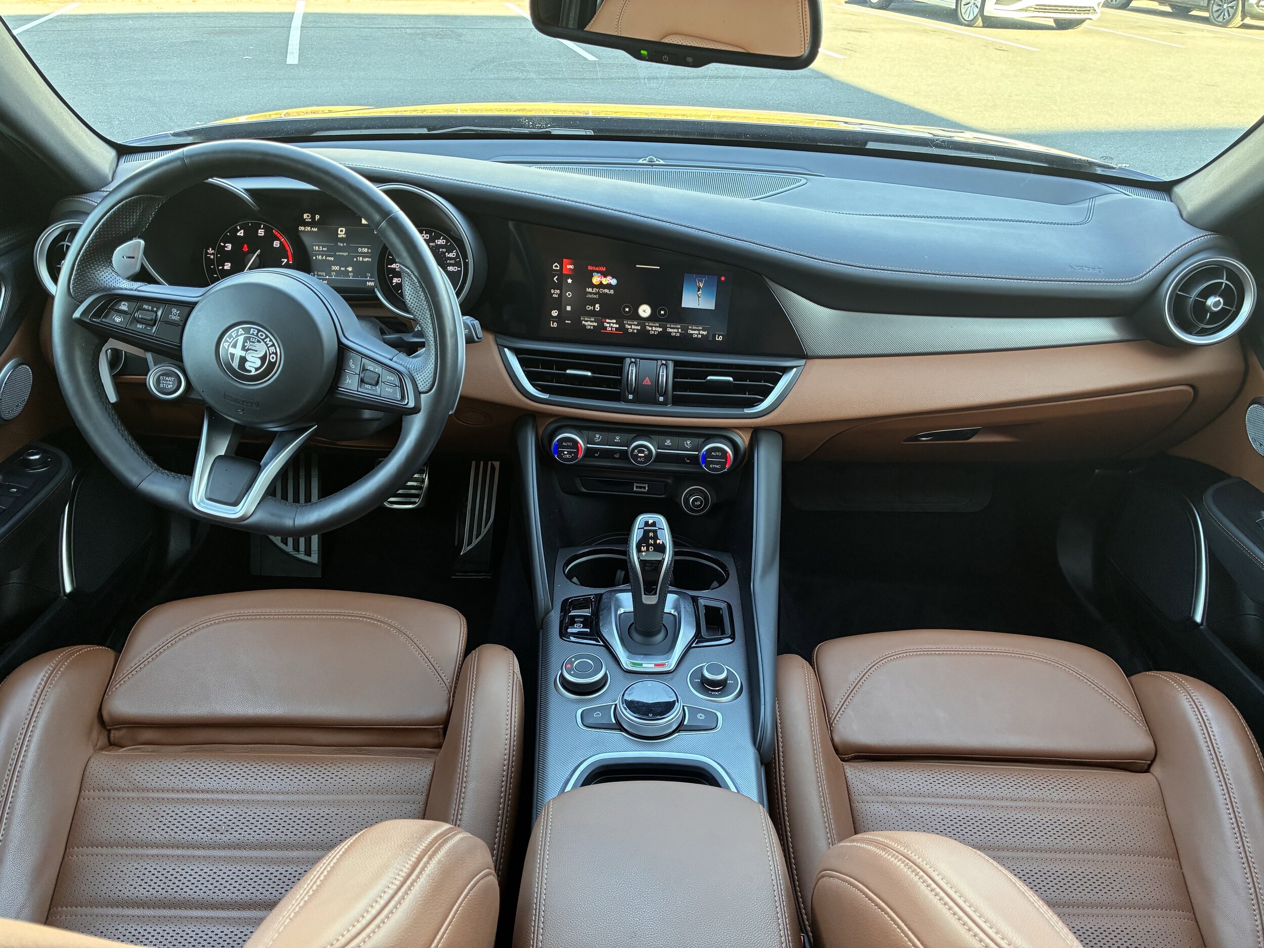 2021 Alfa Romeo Giulia Ti Sport photo 2