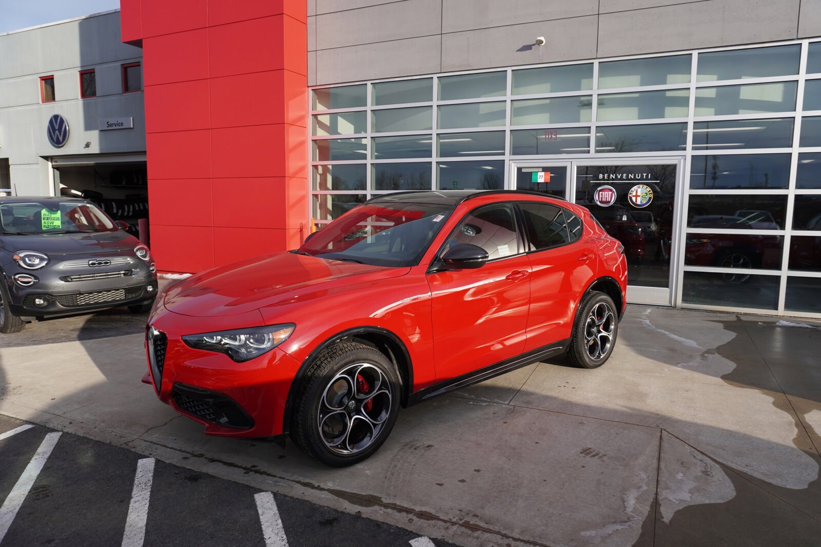 2025 Alfa Romeo Stelvio Sport photo 2