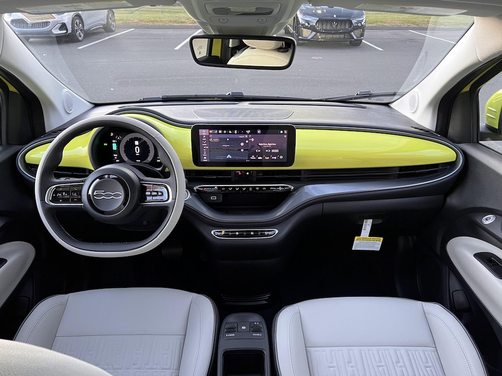 New 2025 FIAT 500e ICONA Hatchback