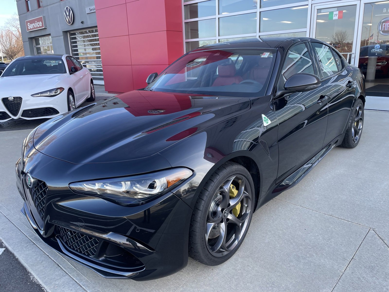 2024 Alfa Romeo Giulia Quadrifoglio photo 3