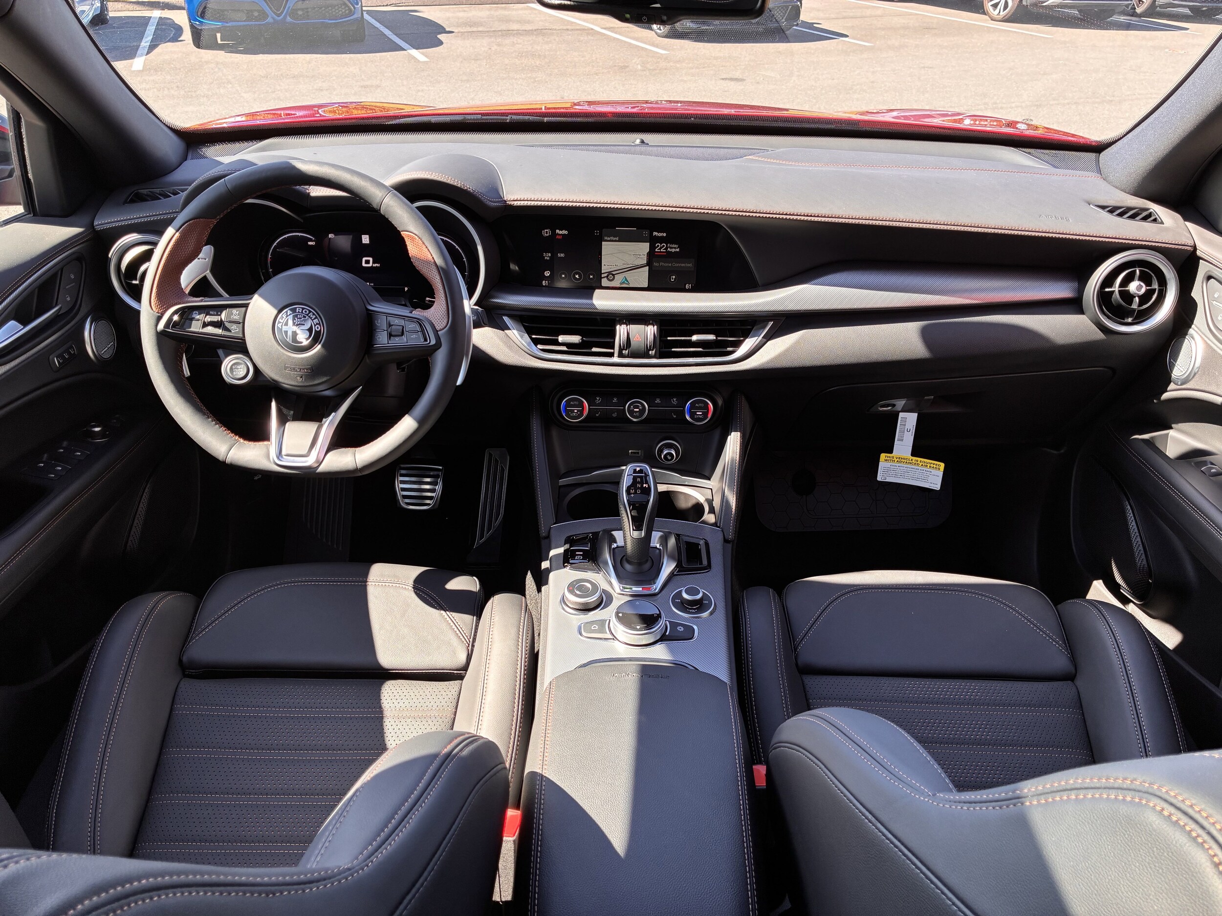 2025 Alfa Romeo Stelvio Sprint Base photo 2