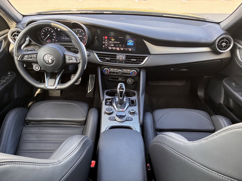 New 2025 Alfa Romeo Giulia AWD Sedan