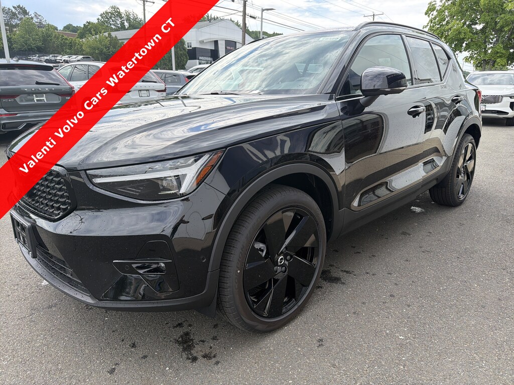 New 2026 Volvo XC40