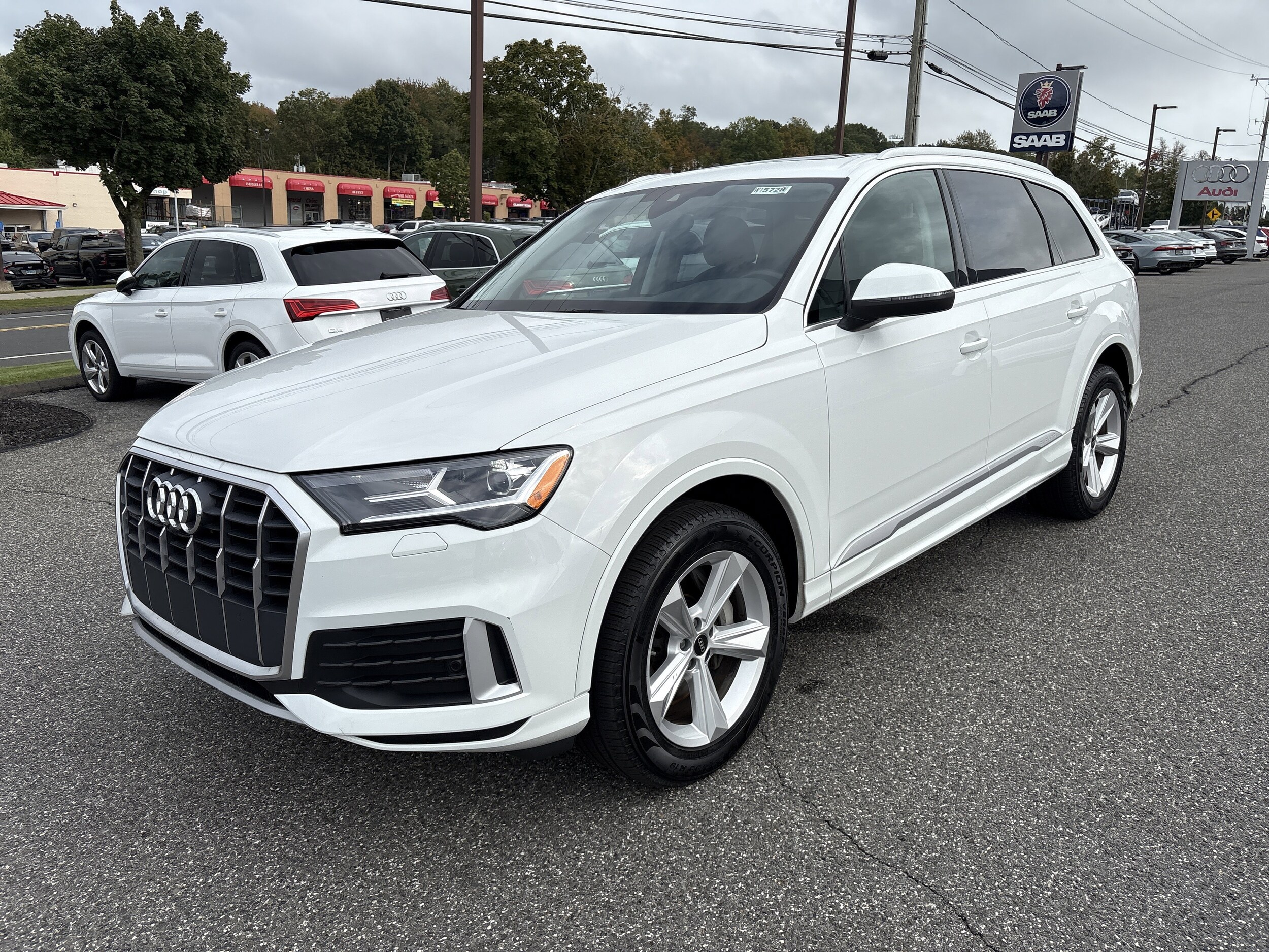 2022 Audi Q7 Premium photo 3