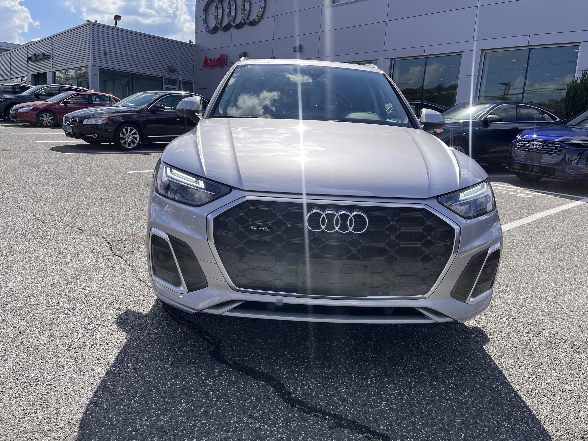 2022 Audi Q5 S line Premium Plus photo 2