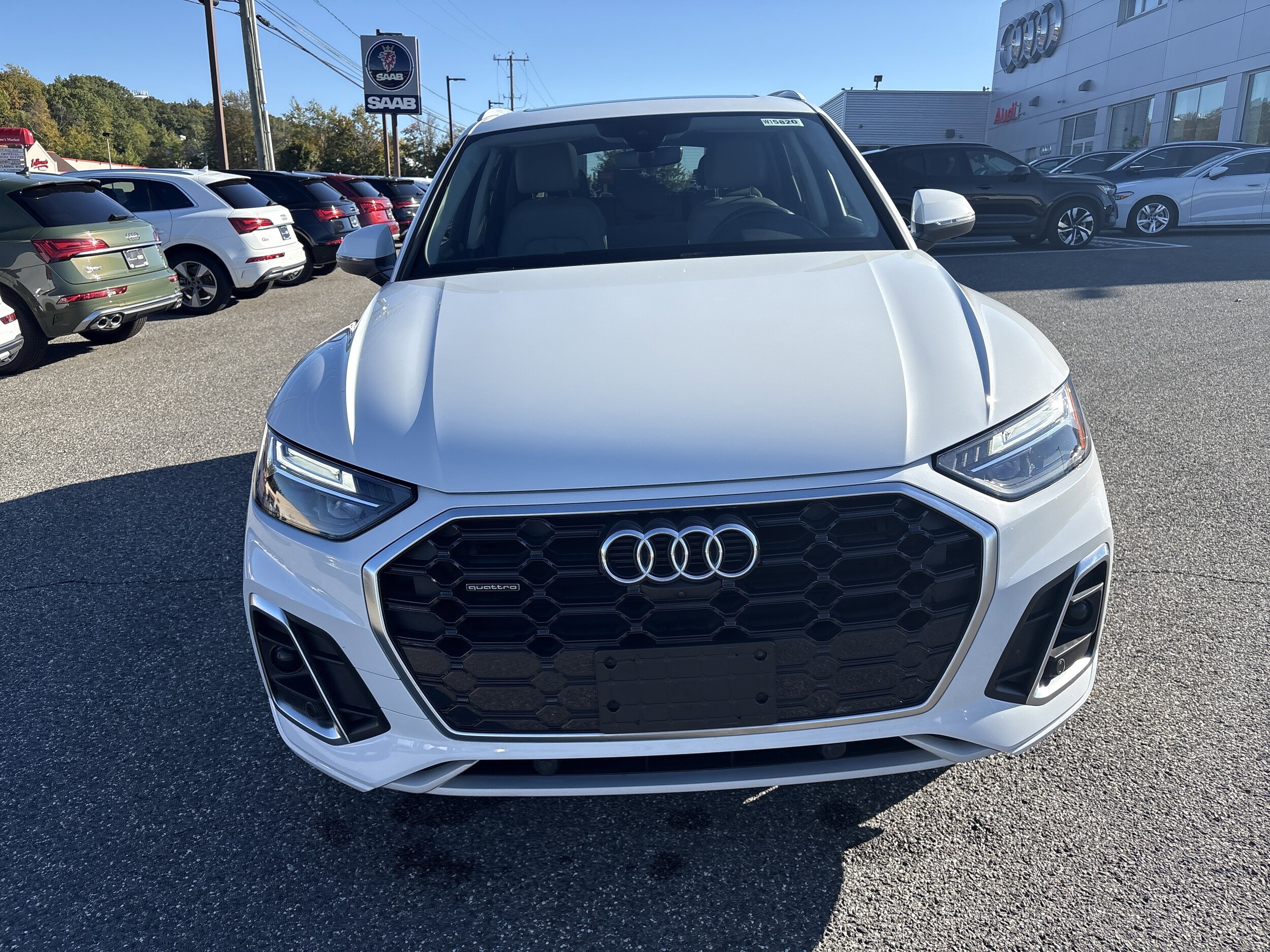 2022 Audi Q5 S line Premium Plus photo 2