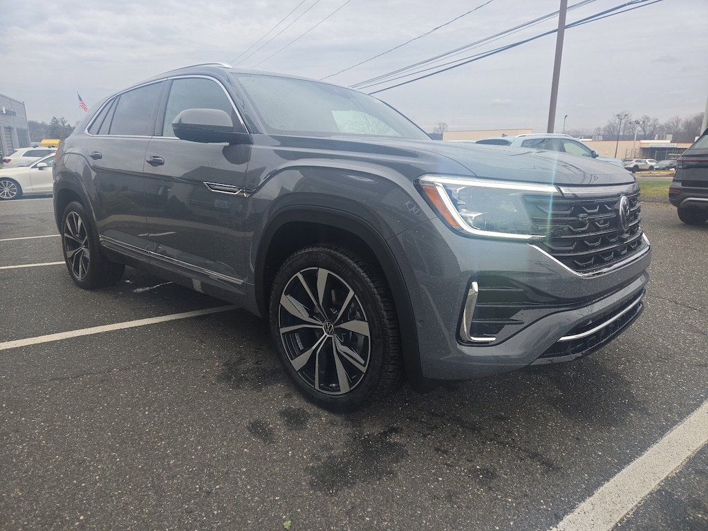 New 2026 Volkswagen Atlas Cross Sport 2.0T SEL Premium R-Line 2.0T SEL Premium R-Line 4MOTION