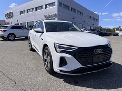 2024 Audi Q8 e-tron PREMIUM SUV