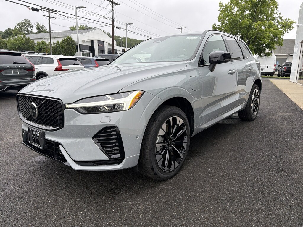 New 2026 Volvo XC60 Plug-In Hybrid