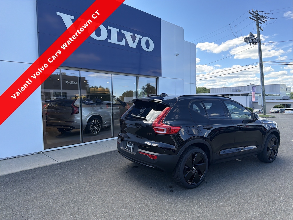 New 2026 Volvo XC40