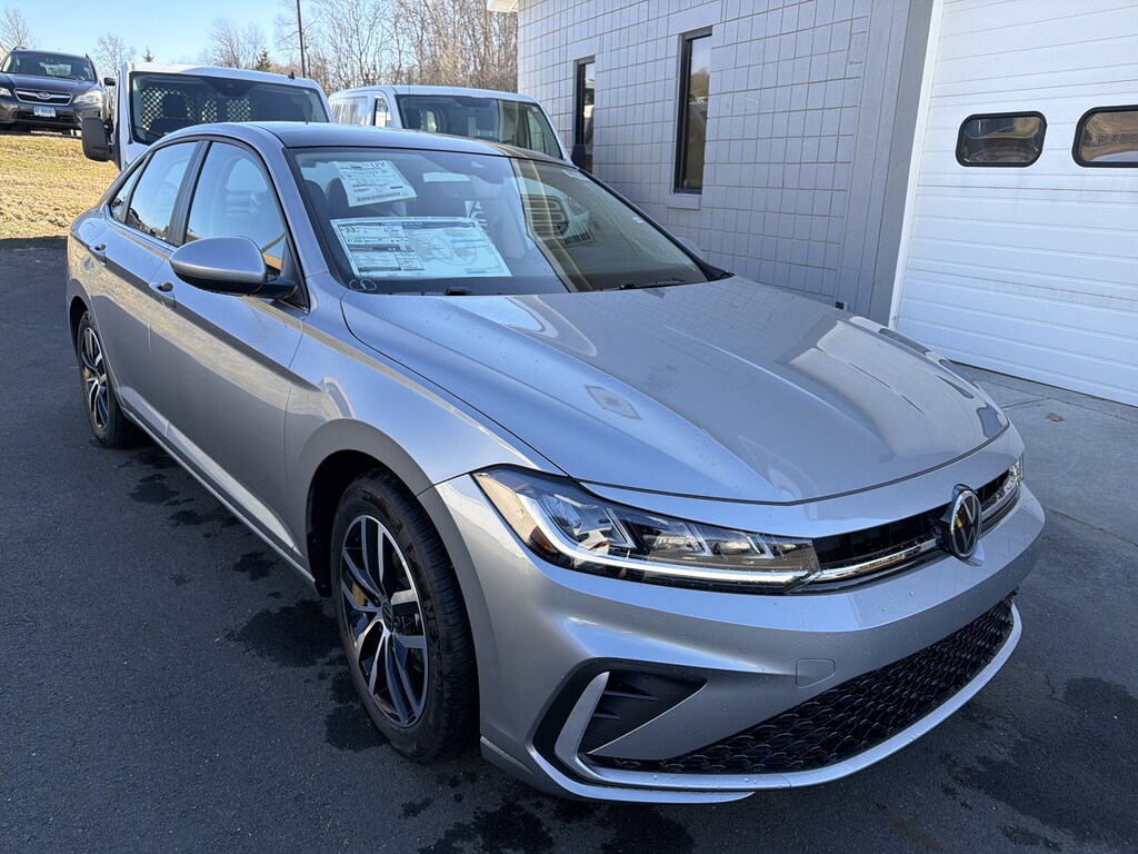 New 2026 Volkswagen Jetta SE SE Auto