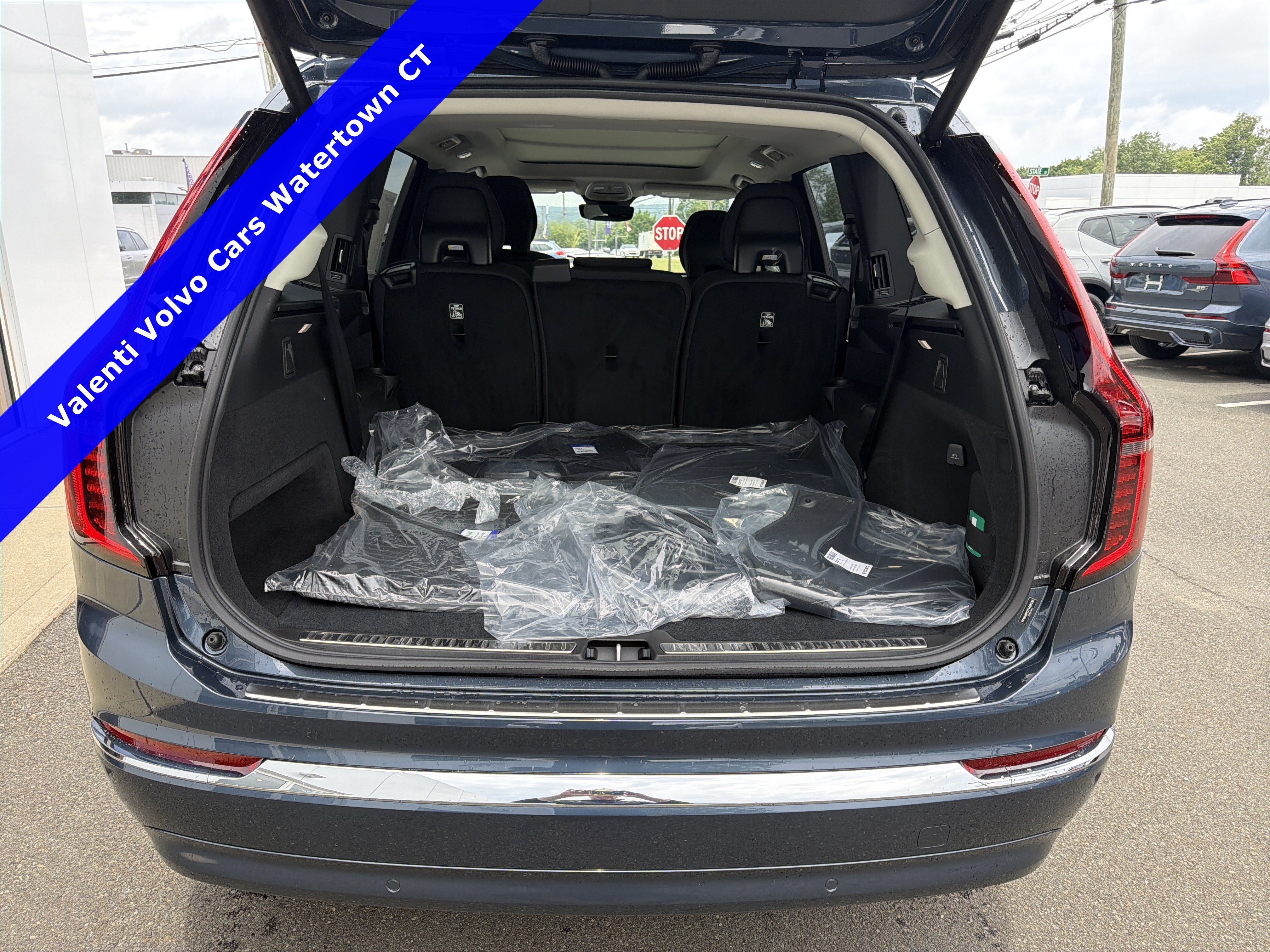 2026 Volvo XC90 Plus - Photo 7