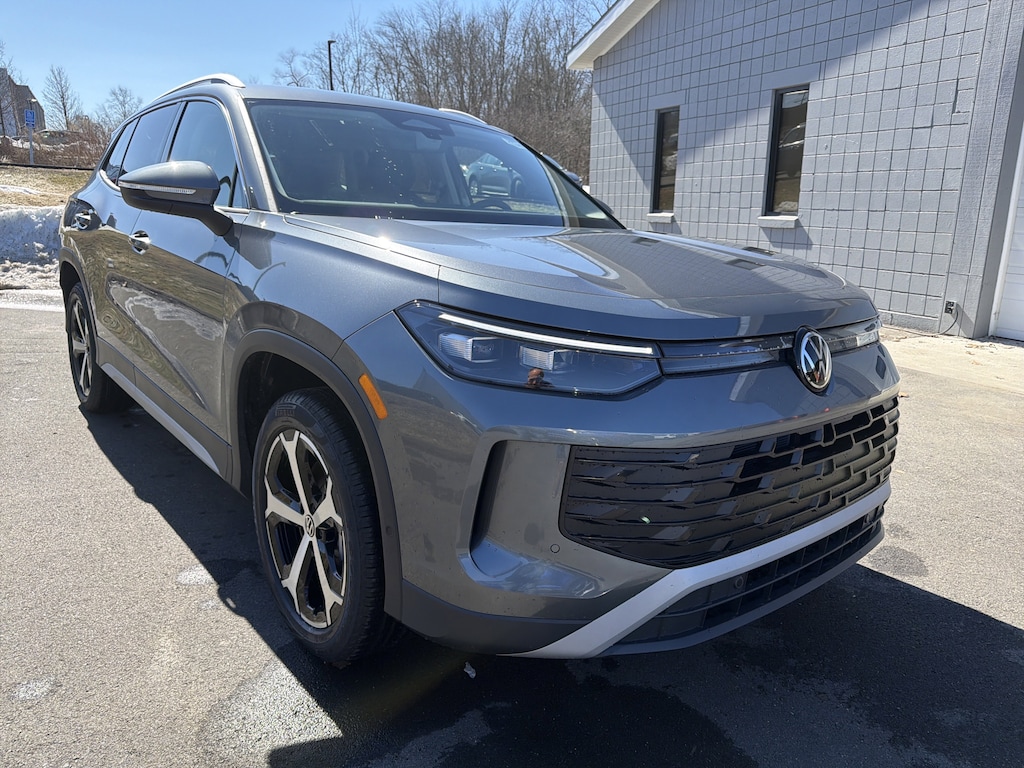 New 2026 Volkswagen Tiguan SE 2.0T SE 4MOTION