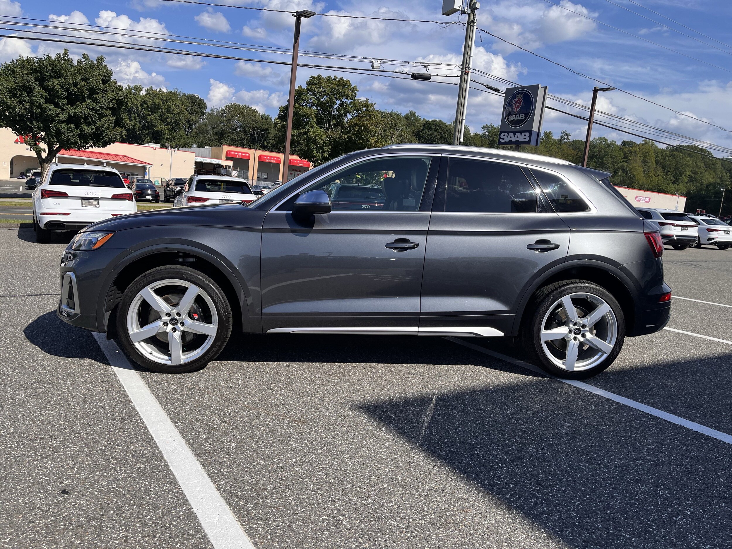 2022 Audi SQ5 Premium photo 4