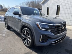 2026 Volkswagen Atlas Cross Sport 2.0T SEL Premium R-Line 2.0T SEL Premium R-Line 4MOTION
