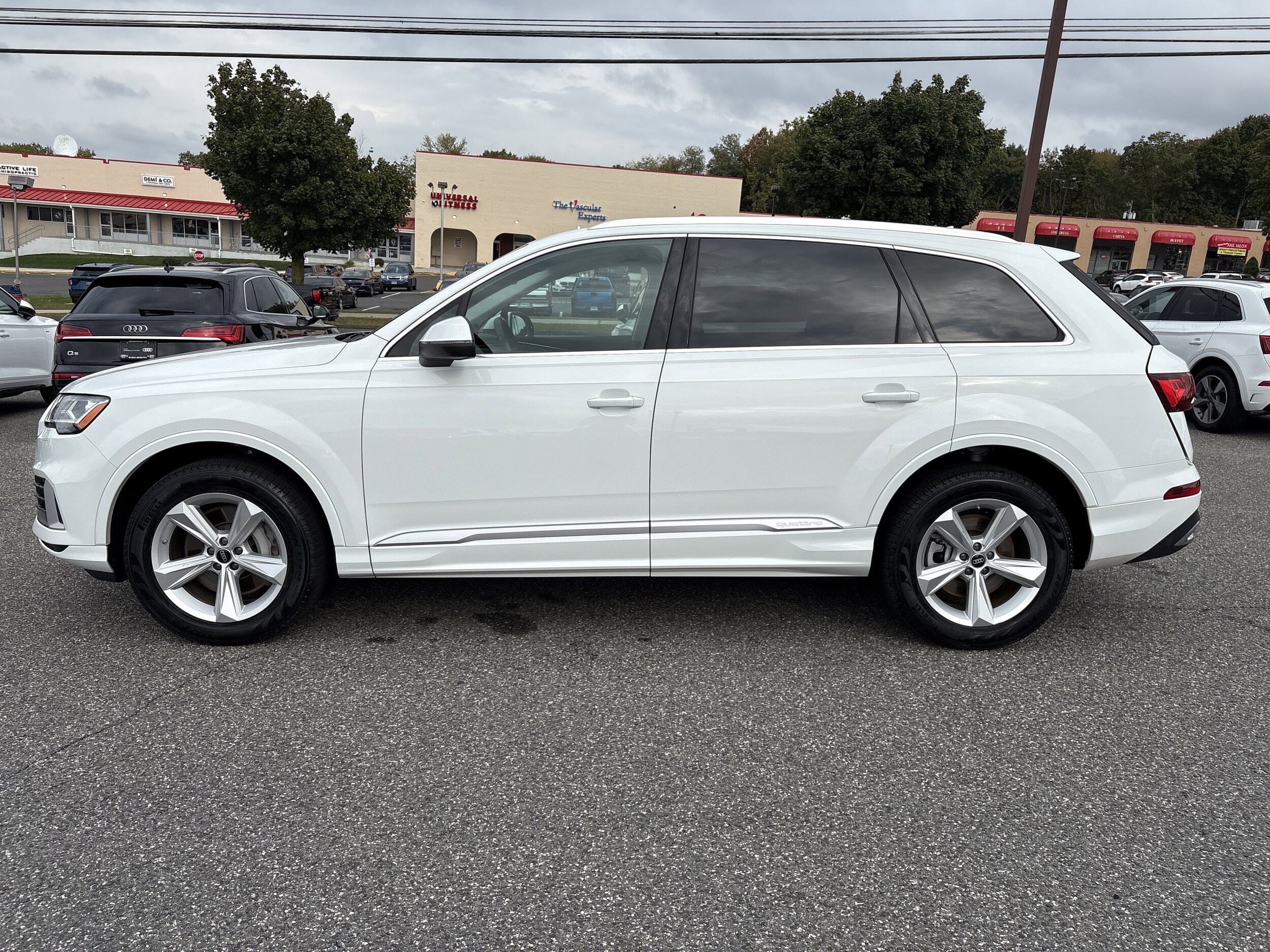 2022 Audi Q7 Premium photo 4