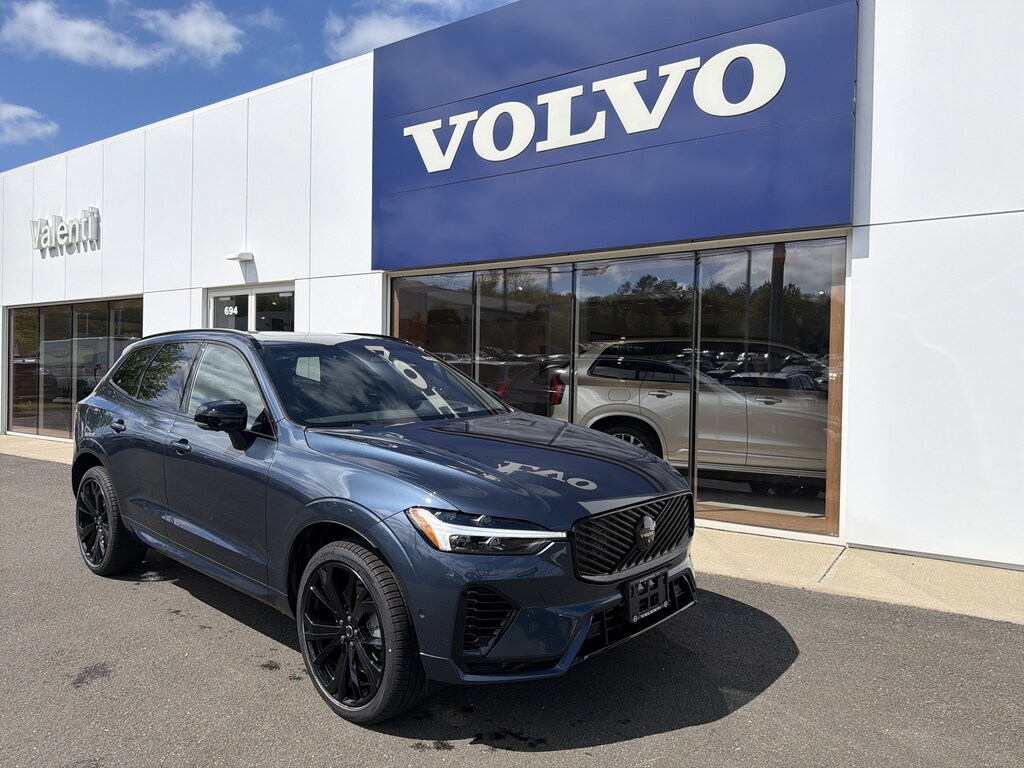 New 2026 Volvo XC60 Plug-In Hybrid