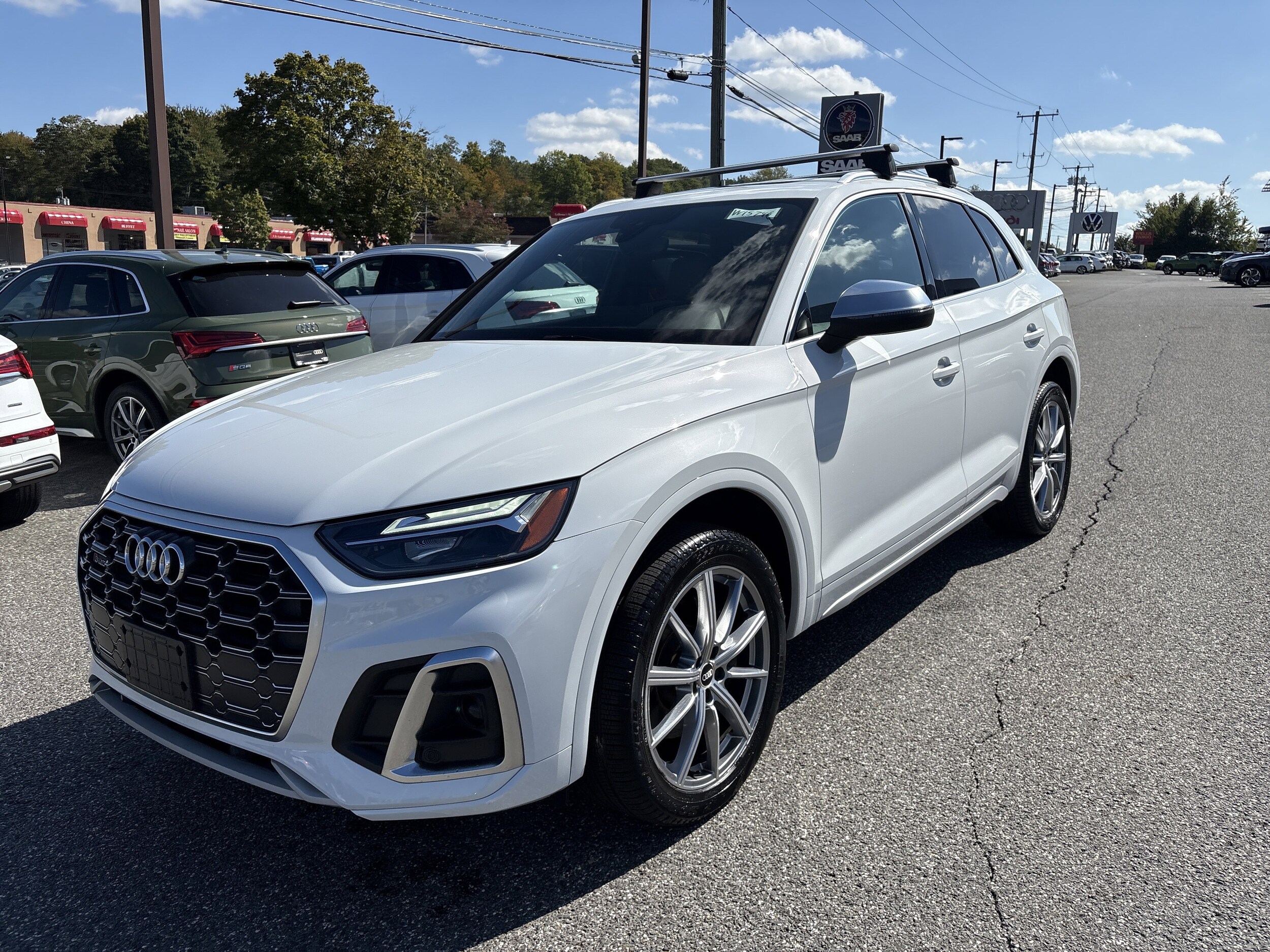 2022 Audi SQ5 Premium photo 2