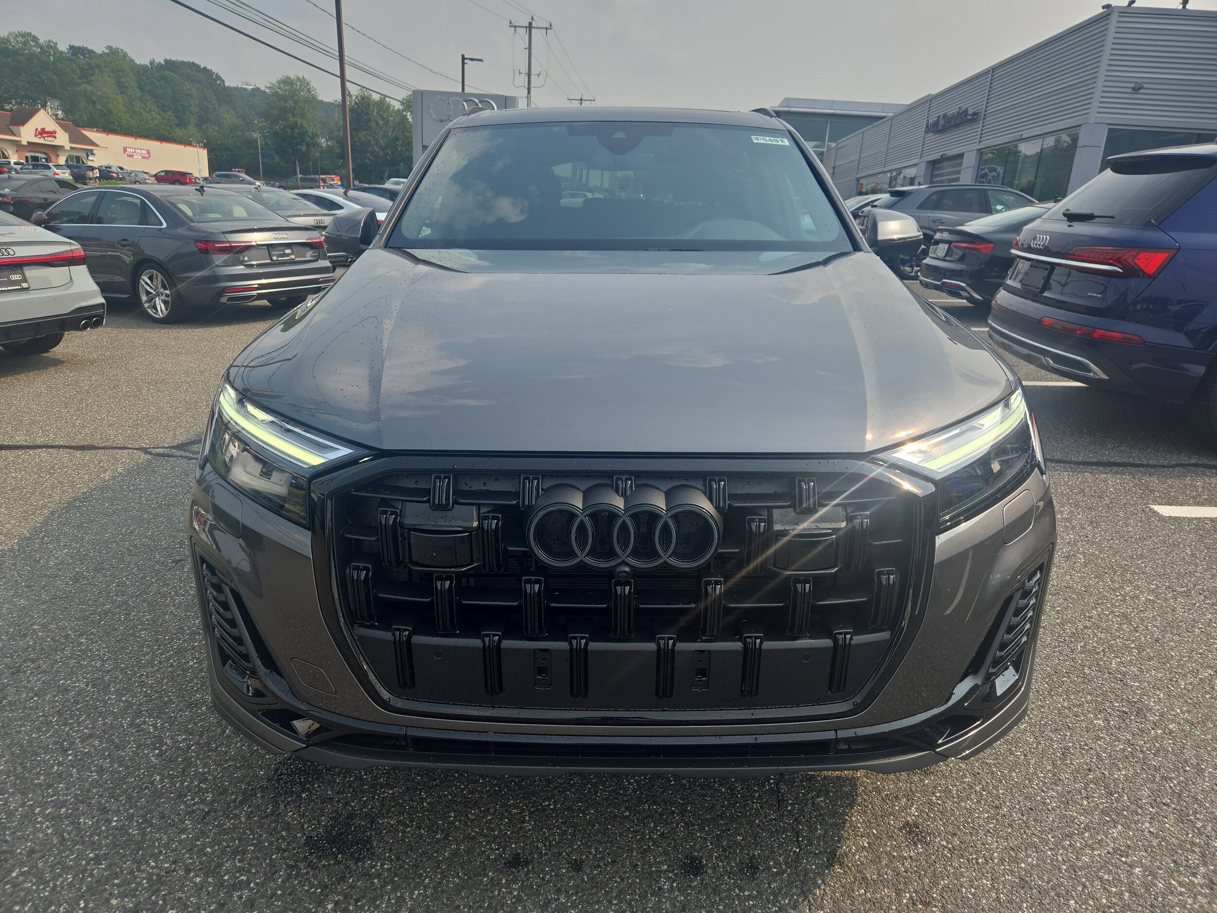 2025 Audi Q7 Premium Plus photo 2