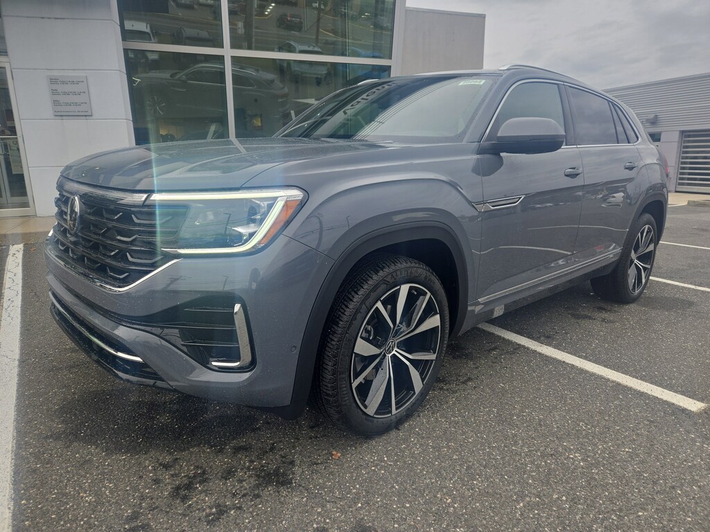 New 2026 Volkswagen Atlas Cross Sport 2.0T SEL Premium R-Line 2.0T SEL Premium R-Line 4MOTION