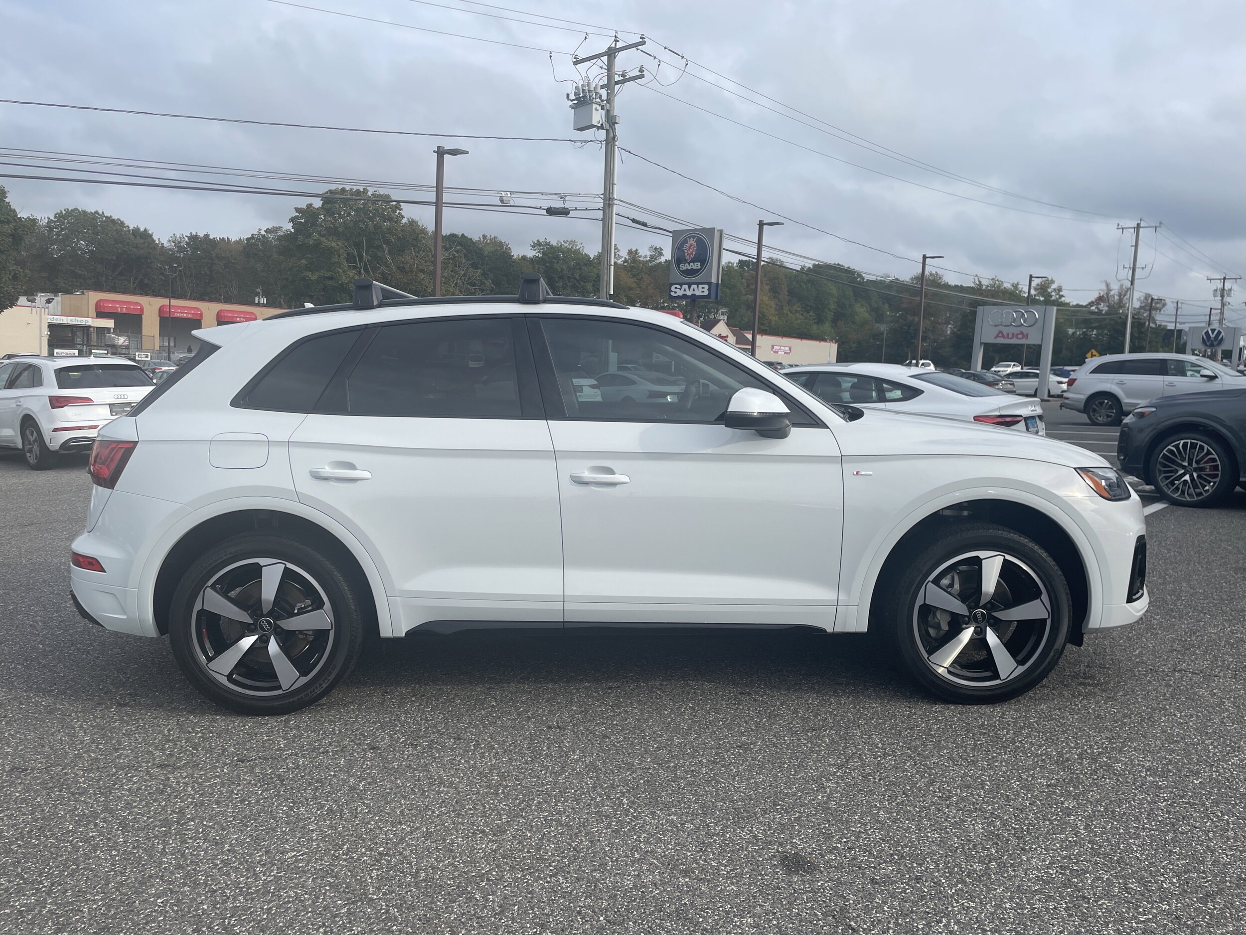 2023 Audi Q5 S line Premium Plus photo 3