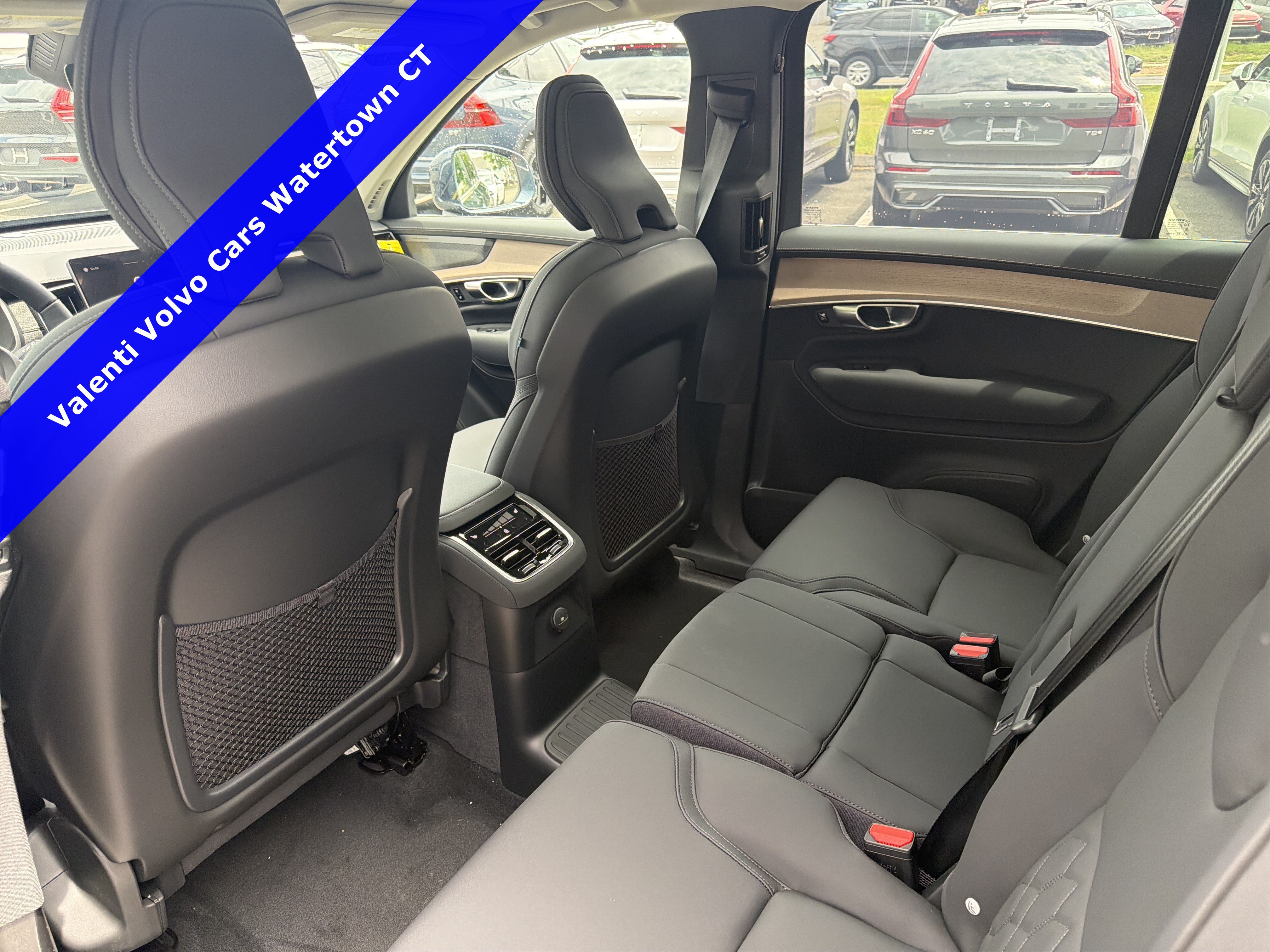 2026 Volvo XC90 Plus - Photo 15