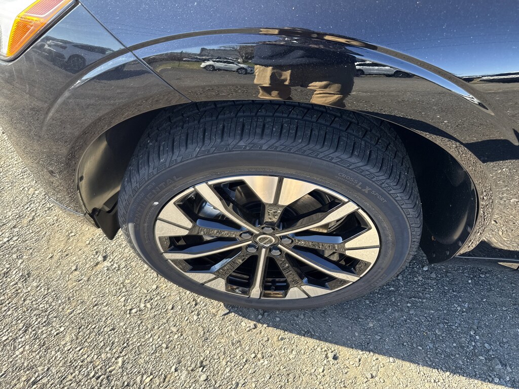 New 2026 Volvo XC60 Plus B5 AWD Plus