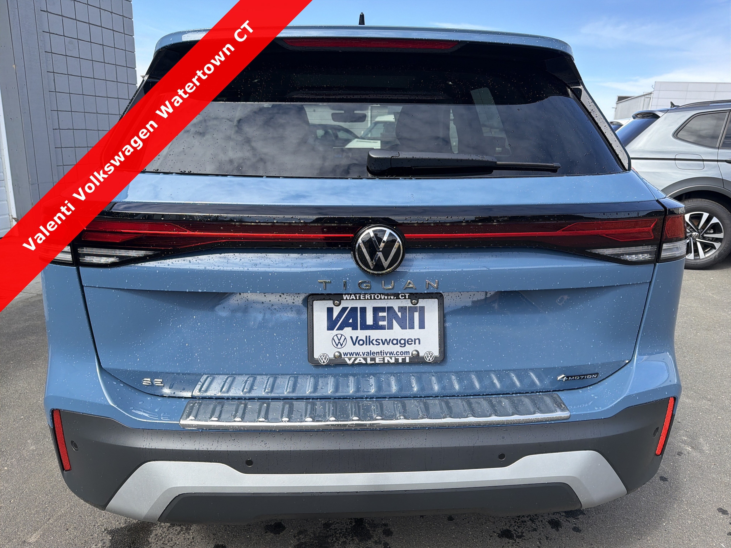 2026 Volkswagen Tiguan SE - Photo 8