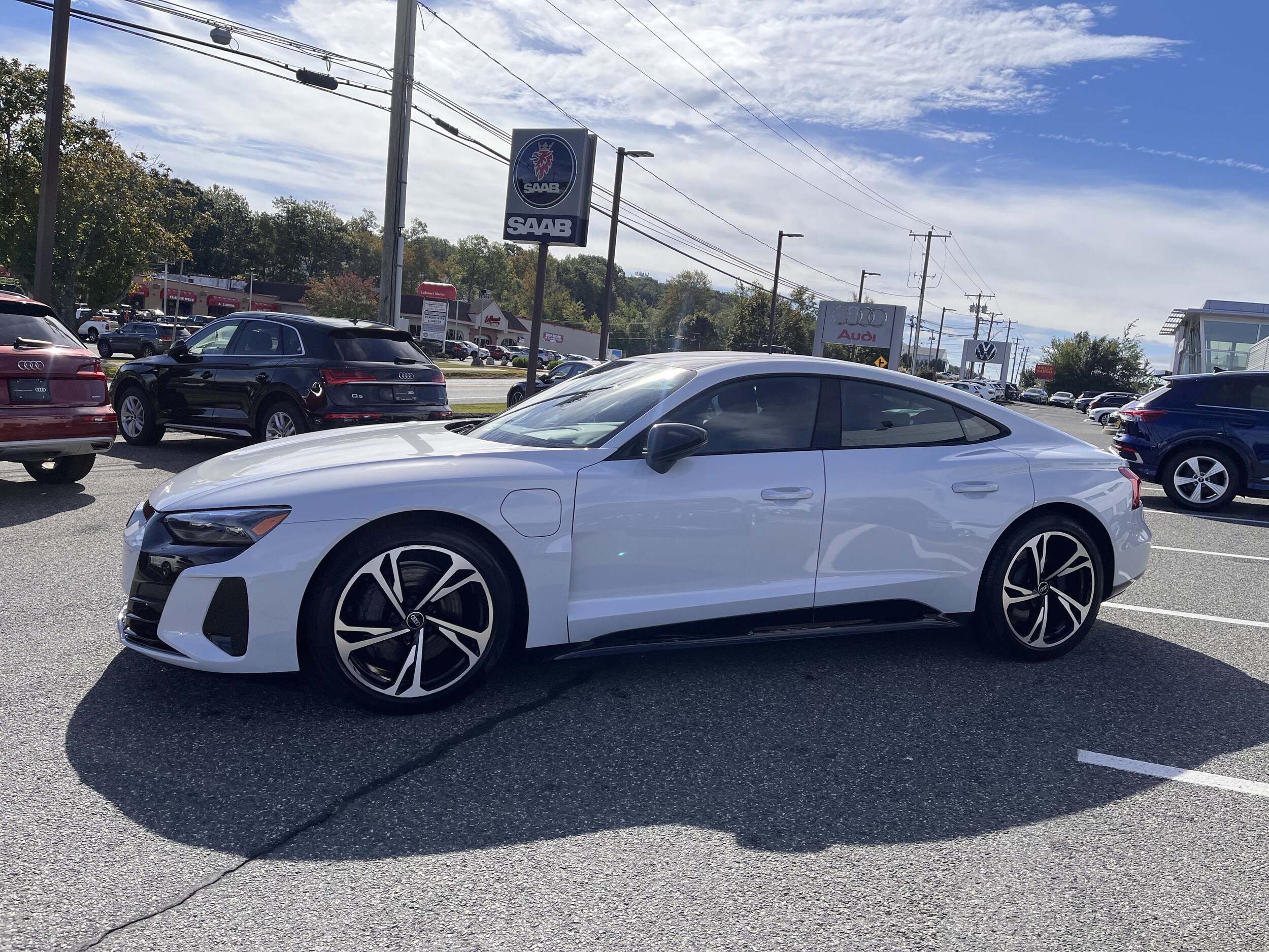 2023 Audi e-tron GT Premium Plus photo 4