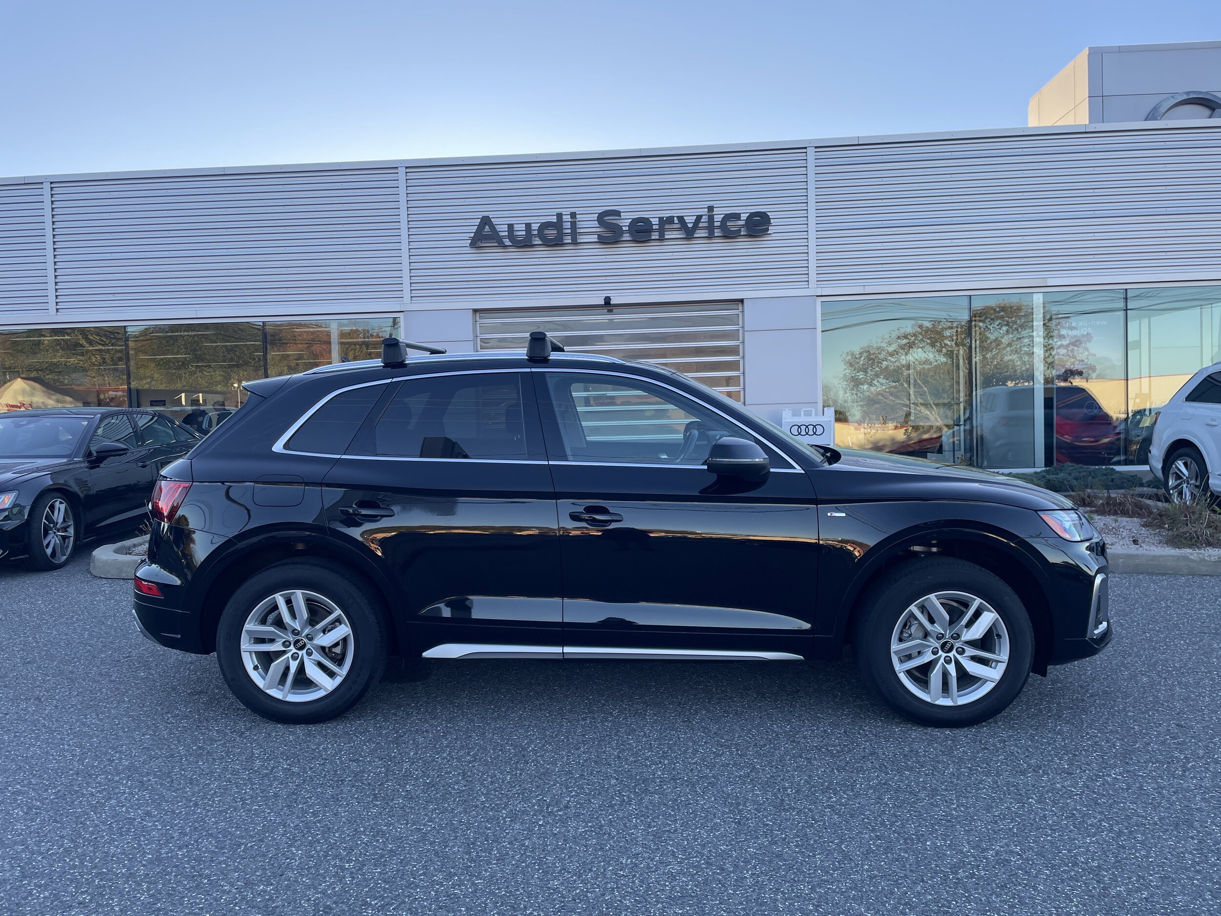 2023 Audi Q5 S line Premium photo 2