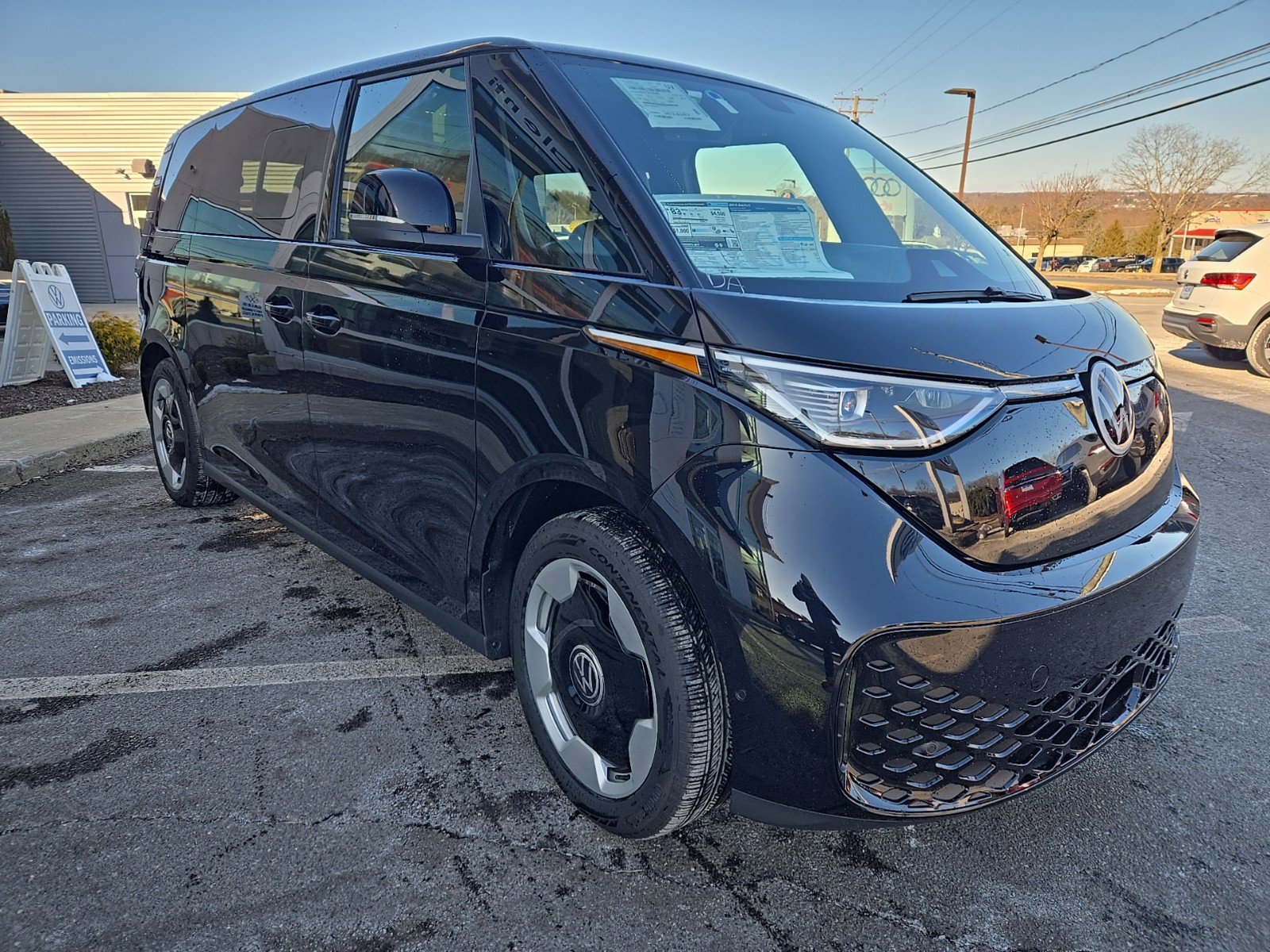 2025 Volkswagen ID. Buzz Pro S photo 3