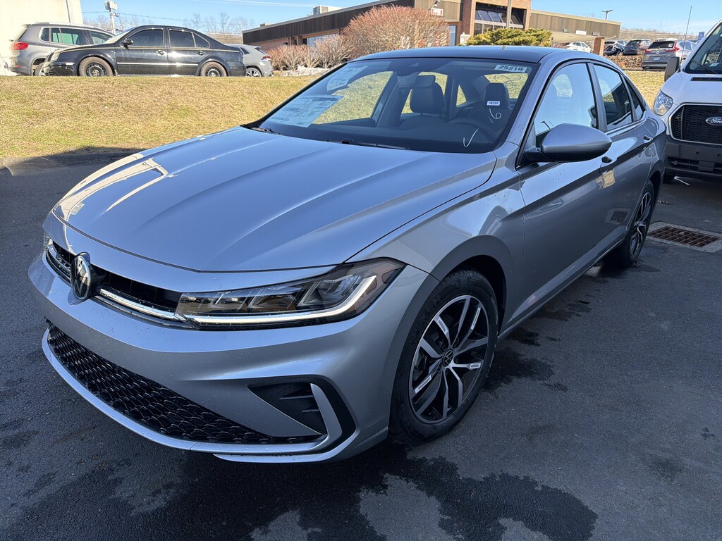 New 2026 Volkswagen Jetta SE SE Auto