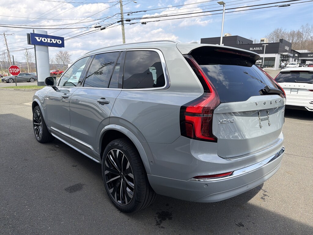 New 2026 Volvo XC90 Plus B6 AWD Plus 7-Seater