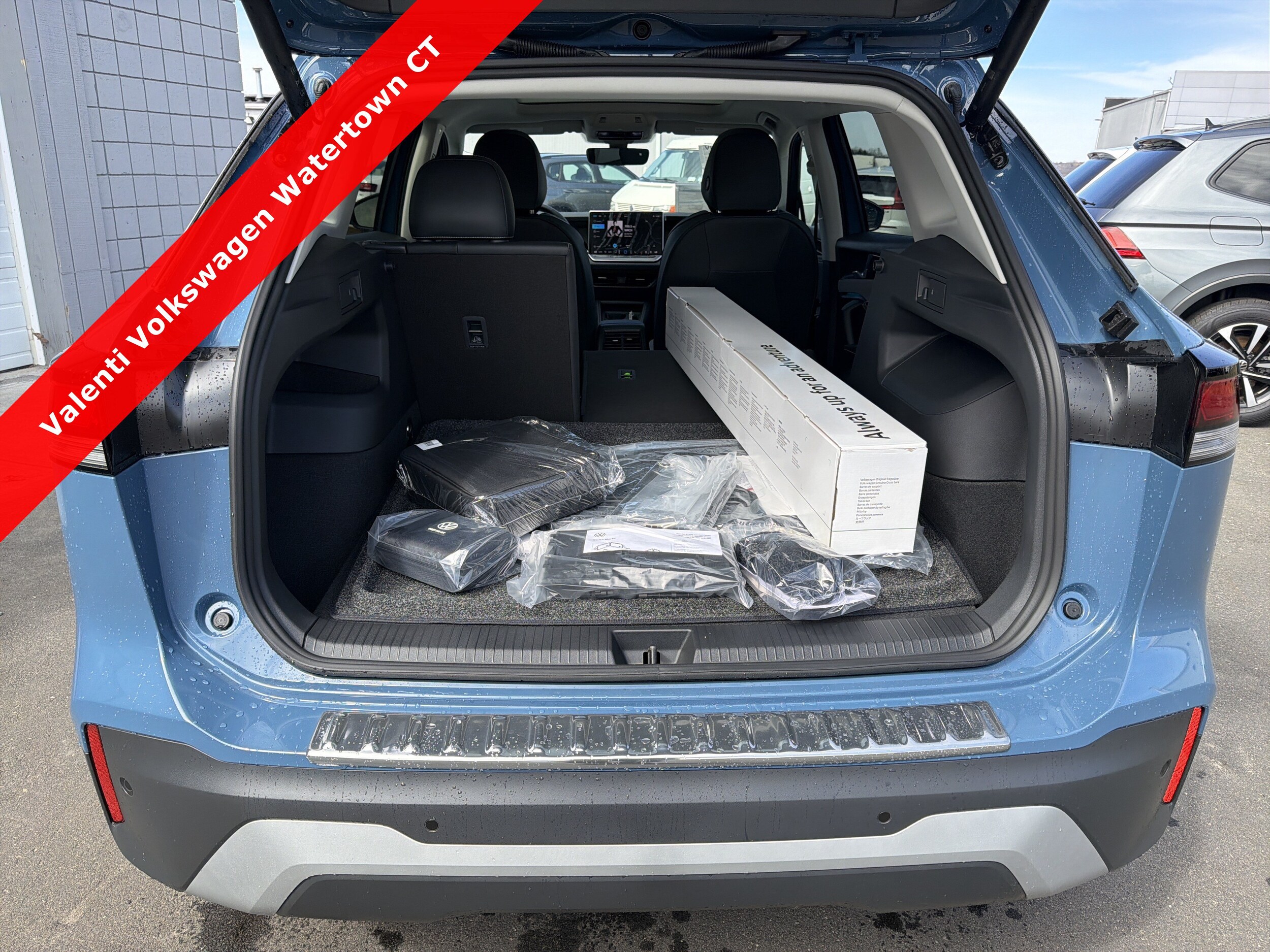 2026 Volkswagen Tiguan SE - Photo 9