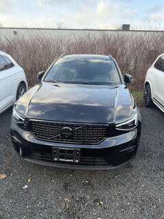 2026 Volvo XC40 Ultra Black Edition B5 AWD Ultra Black Edition