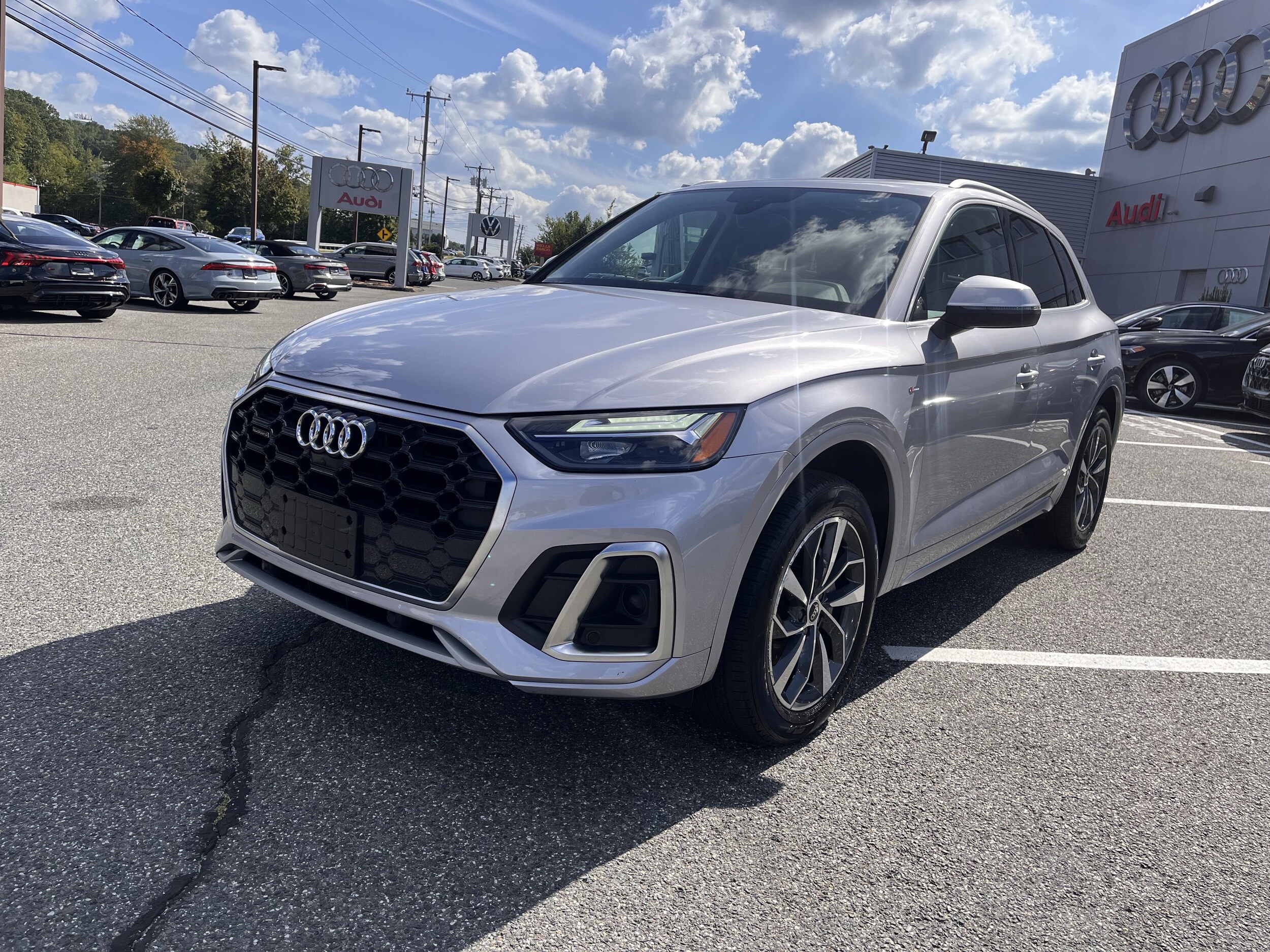 2022 Audi Q5 S line Premium Plus photo 3
