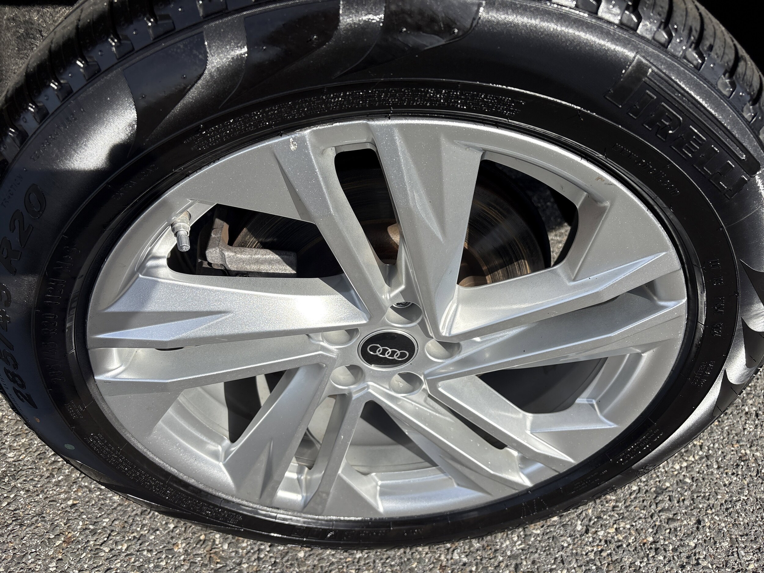 2022 Audi Q7 Premium Plus photo 3