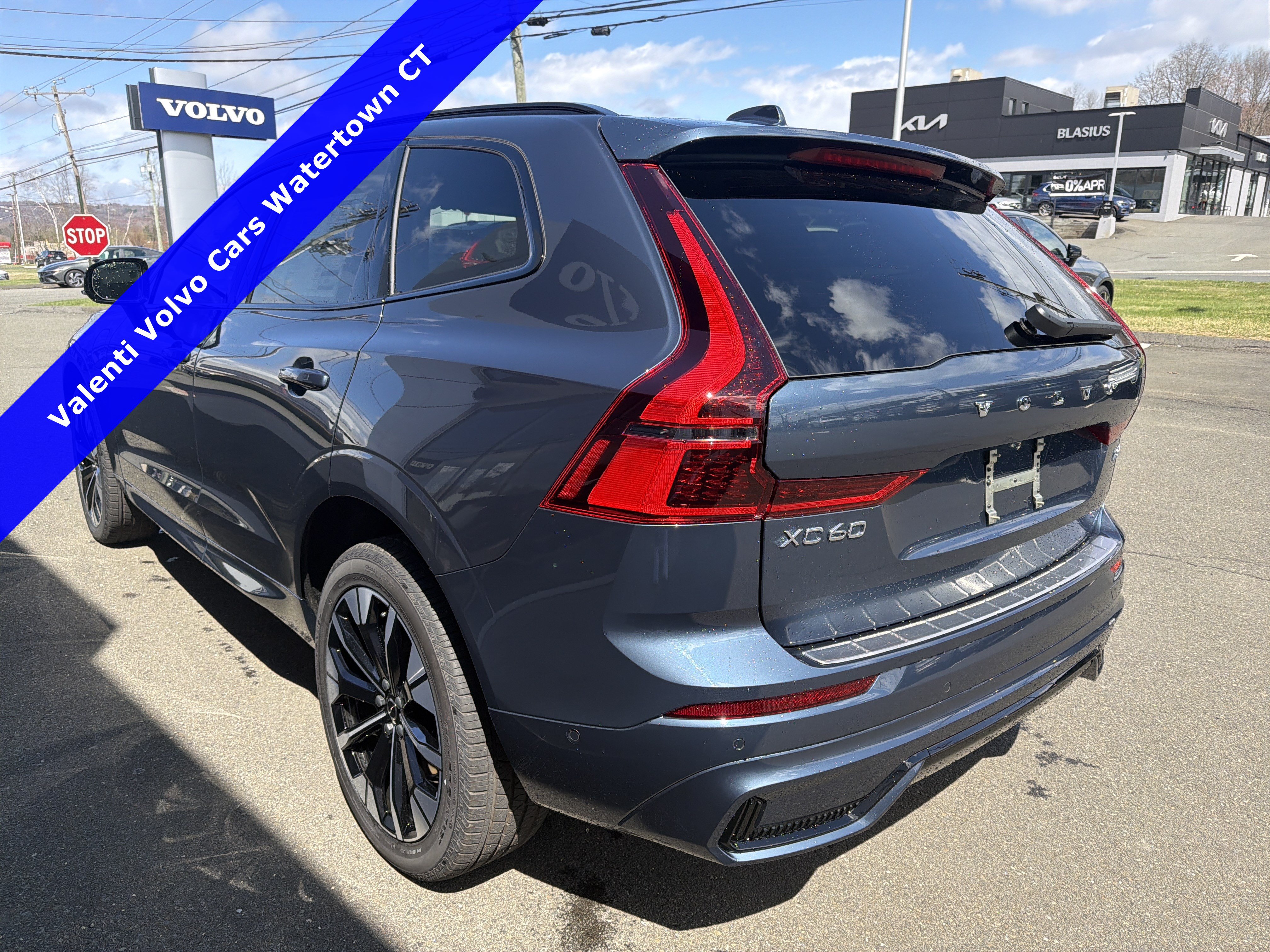 New 2026 Volvo XC60 Plug-In Hybrid Plus T8 AWD Plus