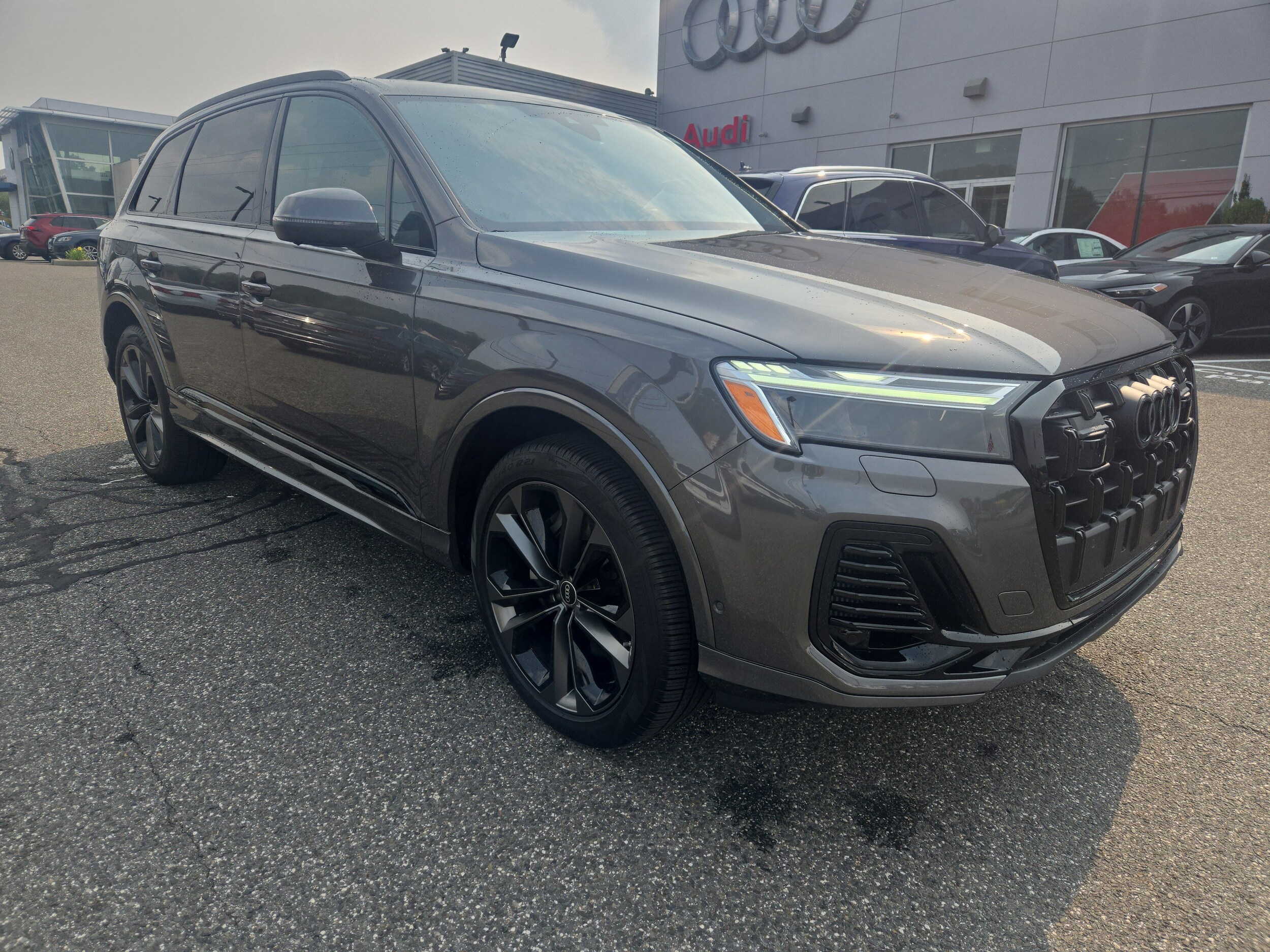 2025 Audi Q7 Premium Plus photo 4