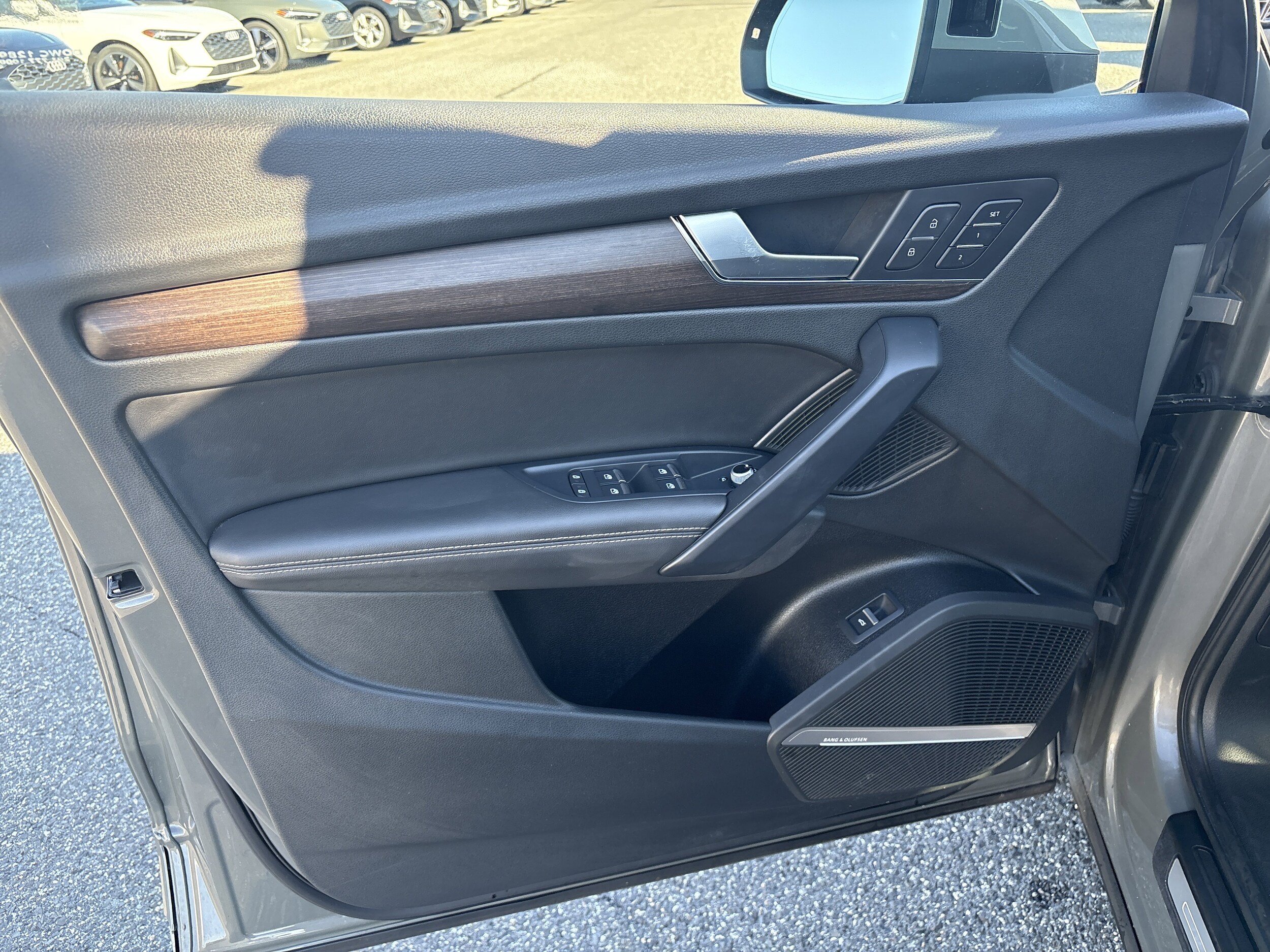 2023 Audi Q5 S line Premium Plus photo 3