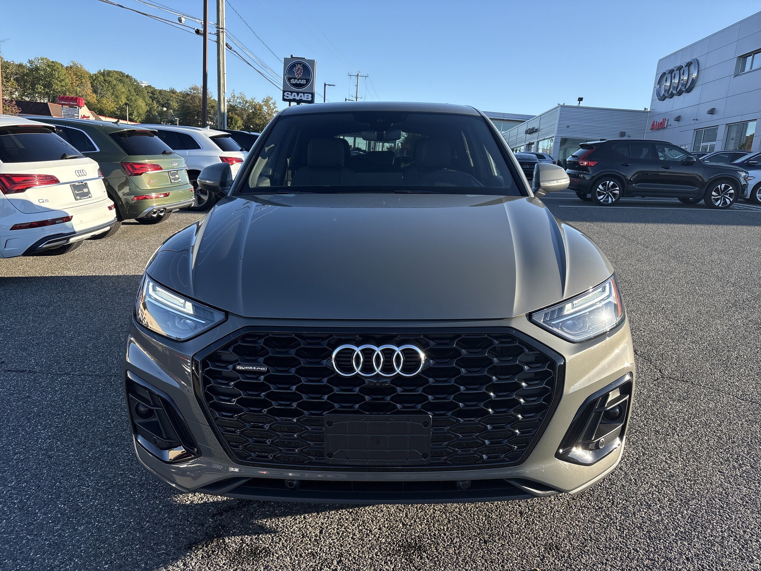 2023 Audi Q5 S line Premium Plus photo 2