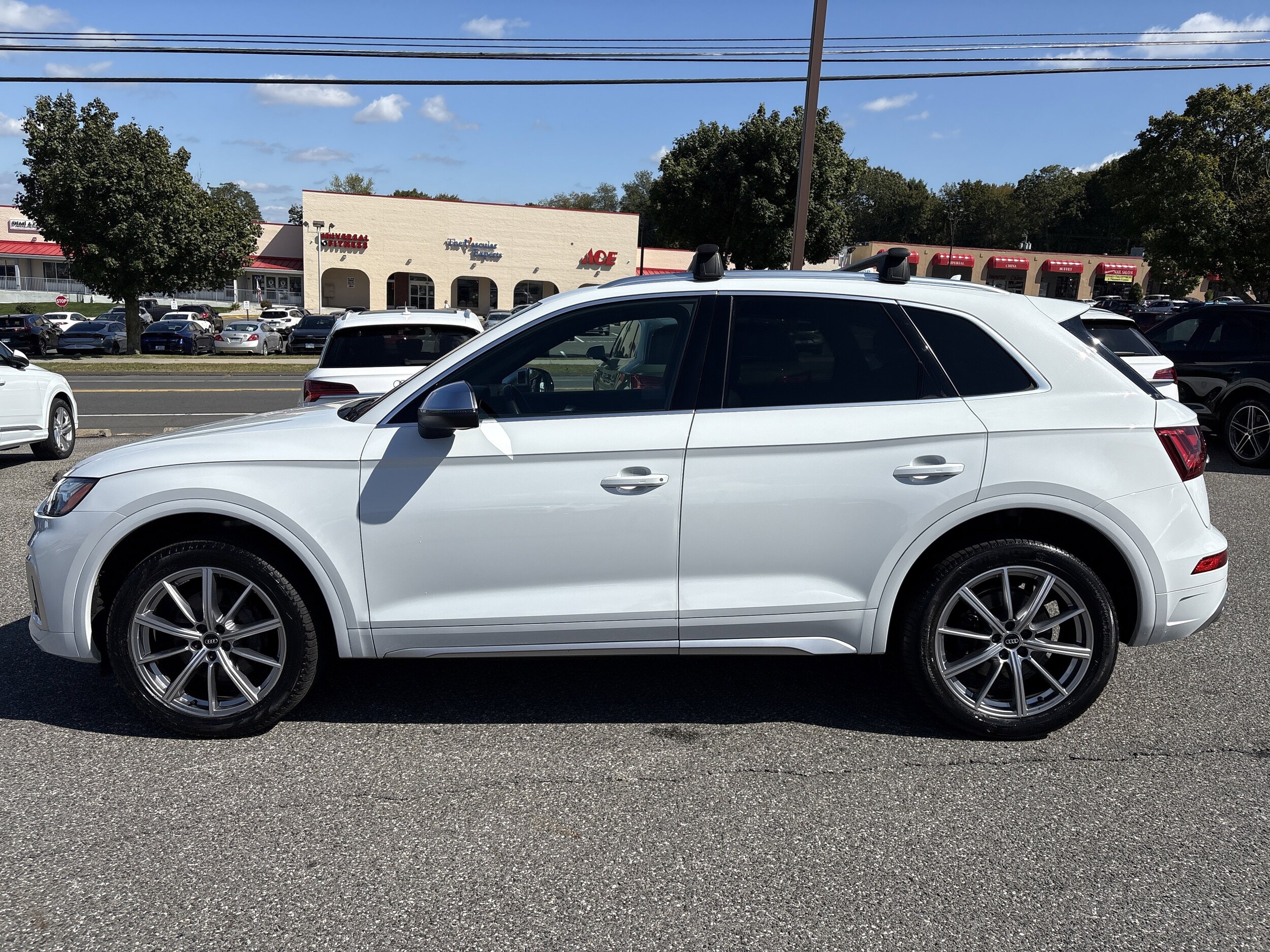 2022 Audi SQ5 Premium photo 3