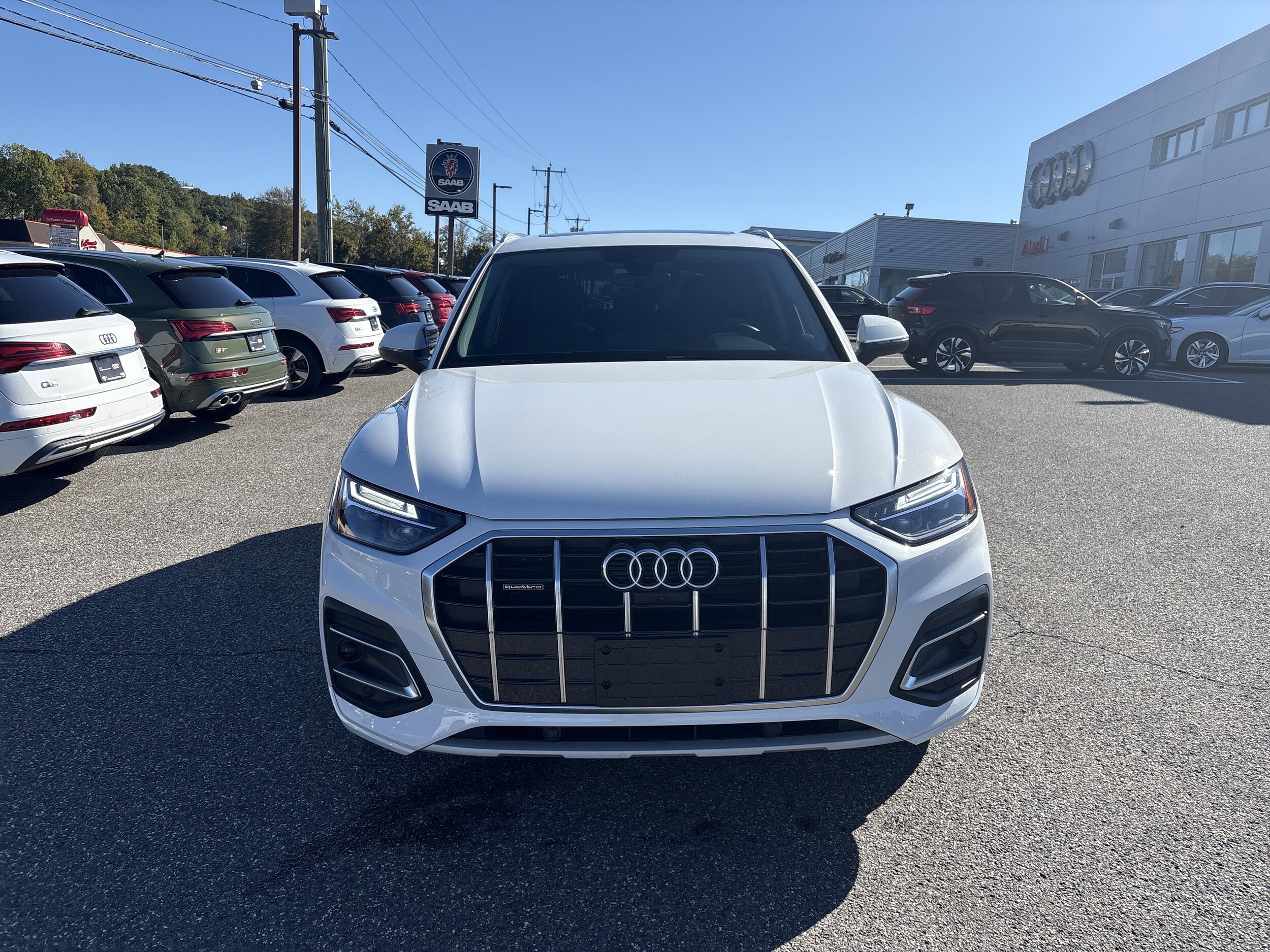 2023 Audi Q5 Premium Plus photo 2