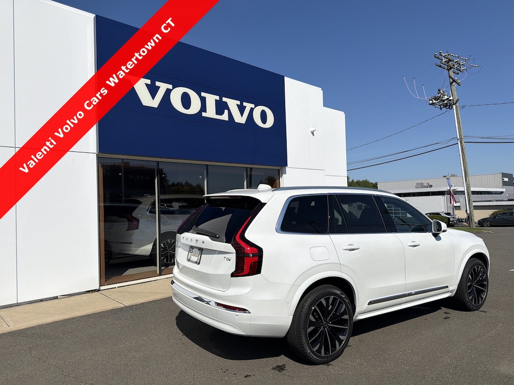 New 2026 Volvo XC90 Plug-In Hybrid