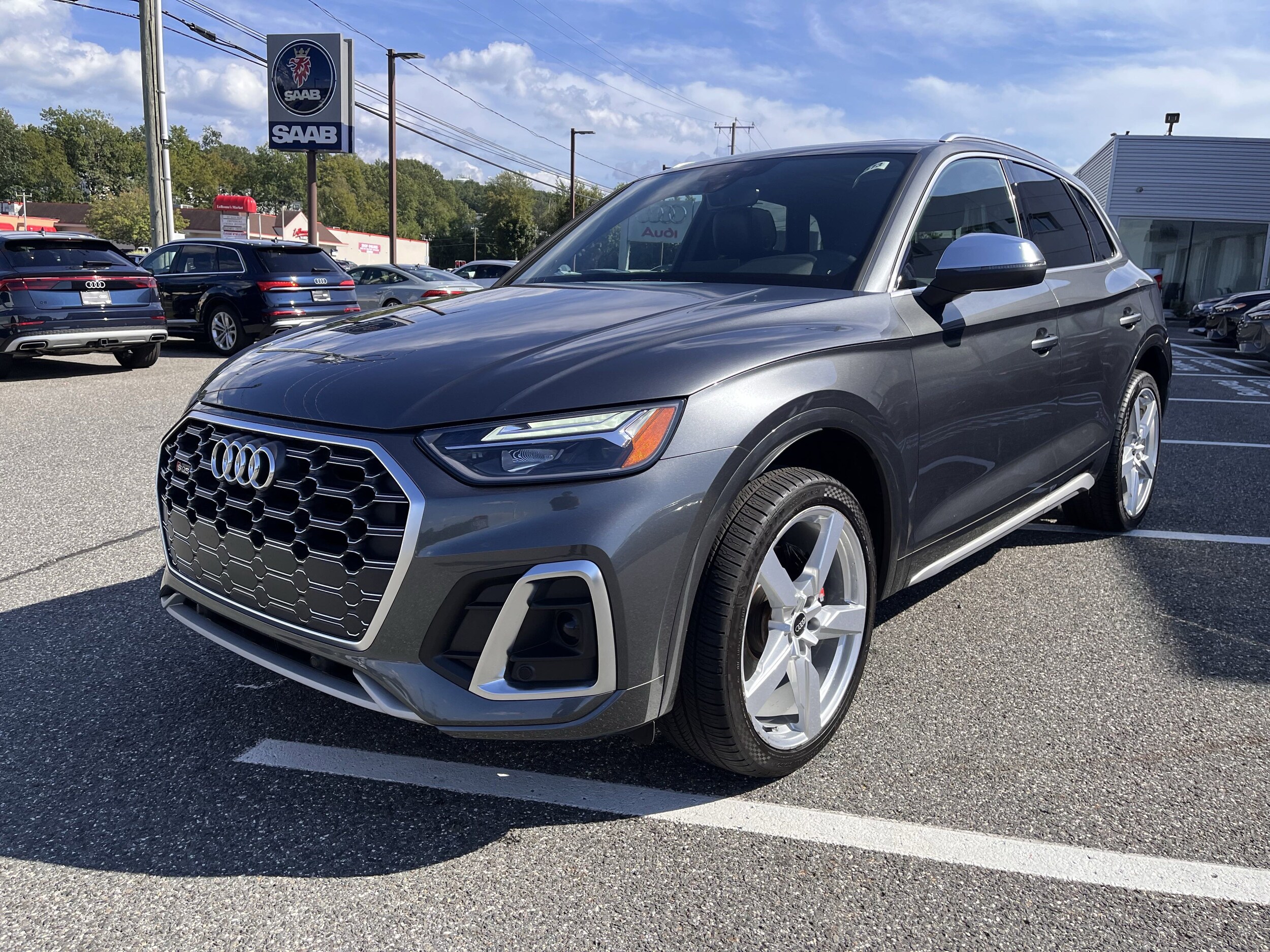 2022 Audi SQ5 Premium photo 3