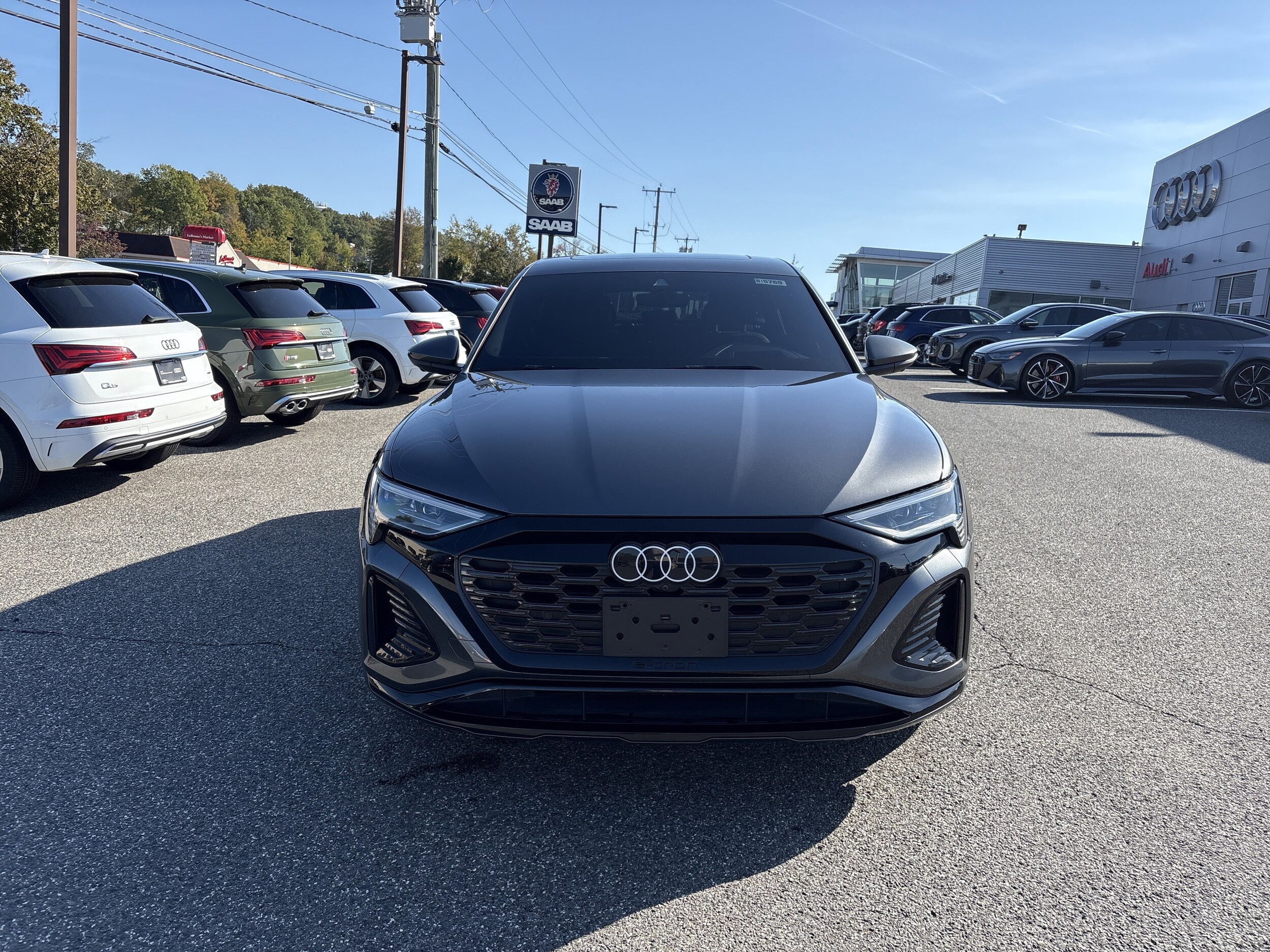 2024 Audi Q8 E-tron line Prestige photo 2